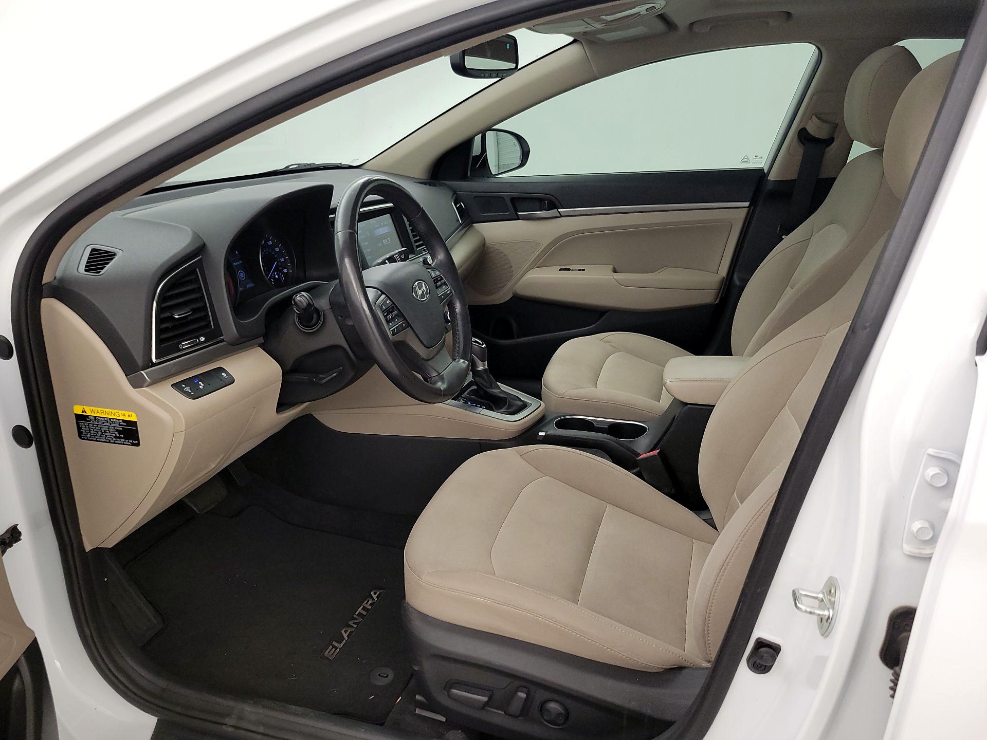 Thumbnail: 2017 Hyundai Elantra - 11