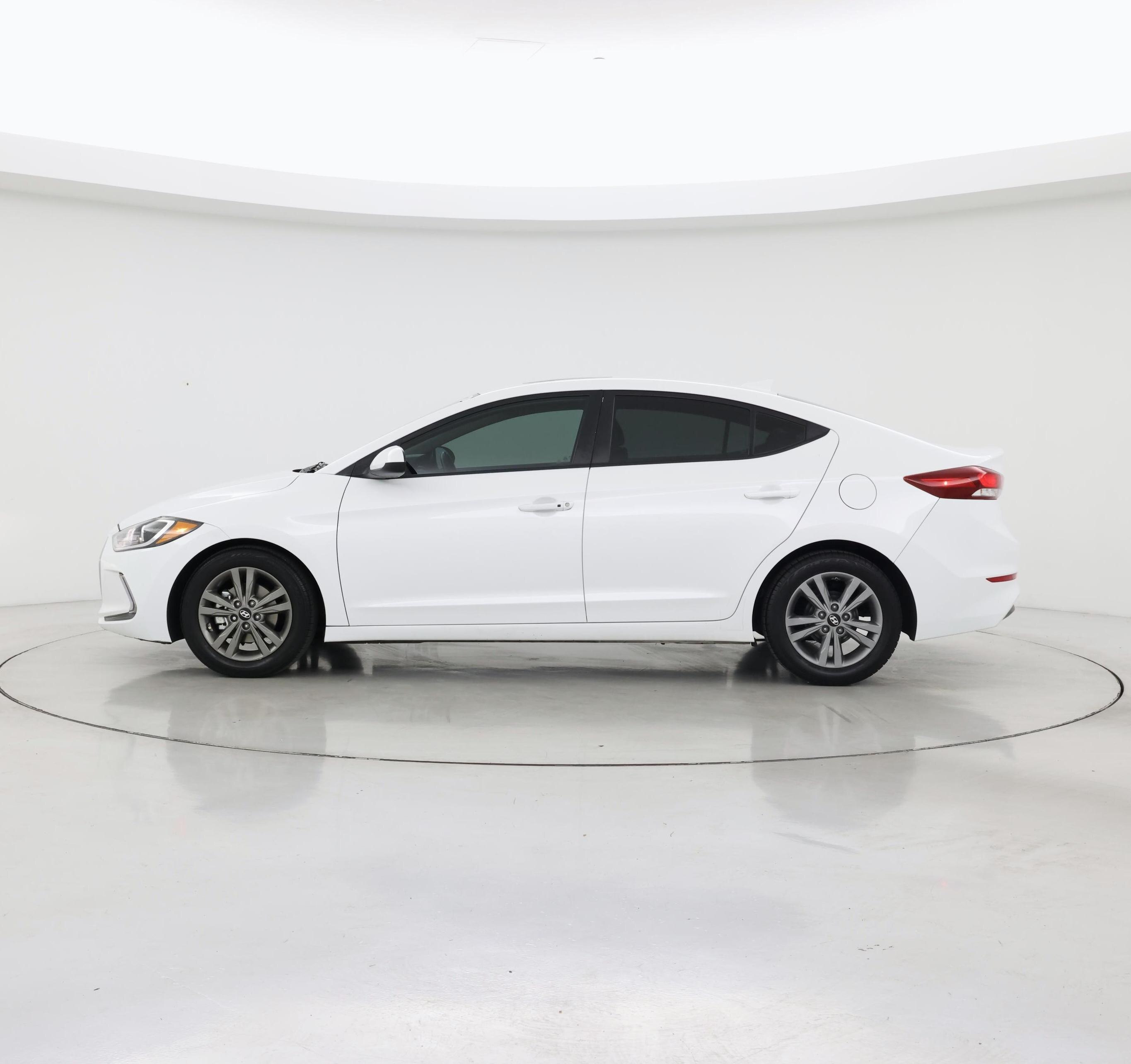 Thumbnail: 2017 Hyundai Elantra - 3