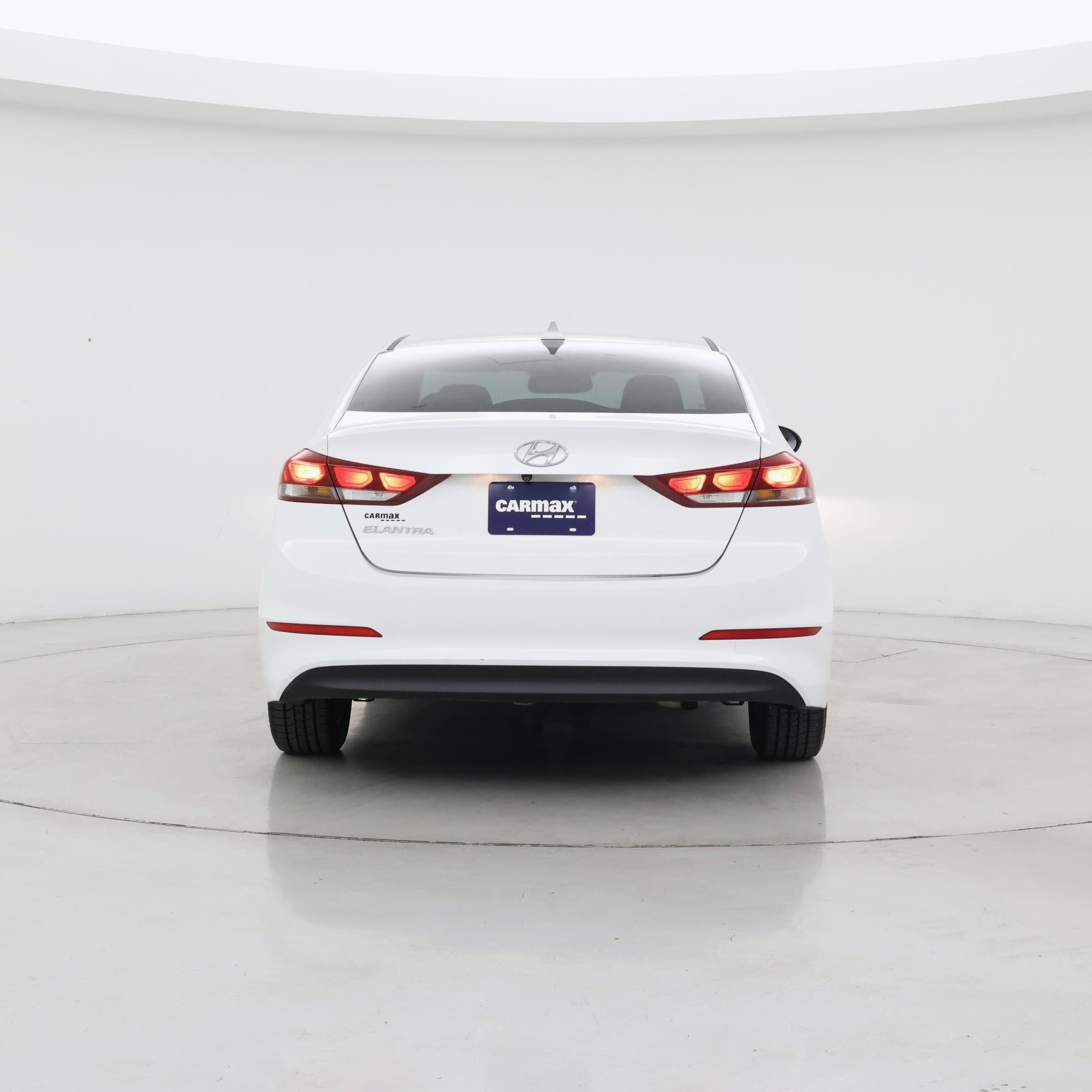 Thumbnail: 2017 Hyundai Elantra - 6