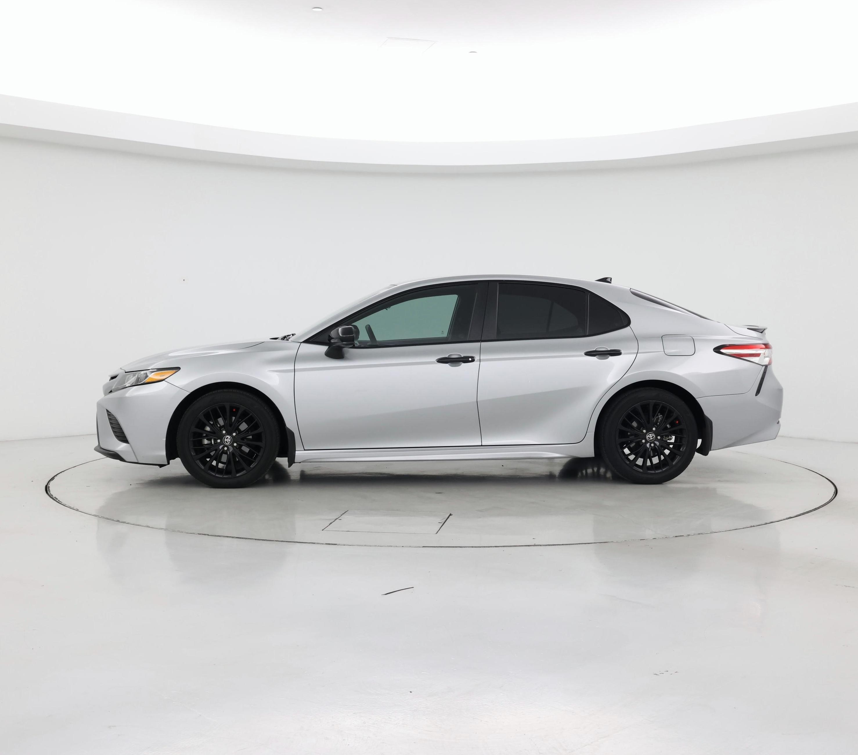 Thumbnail: 2020 Toyota Camry - 3