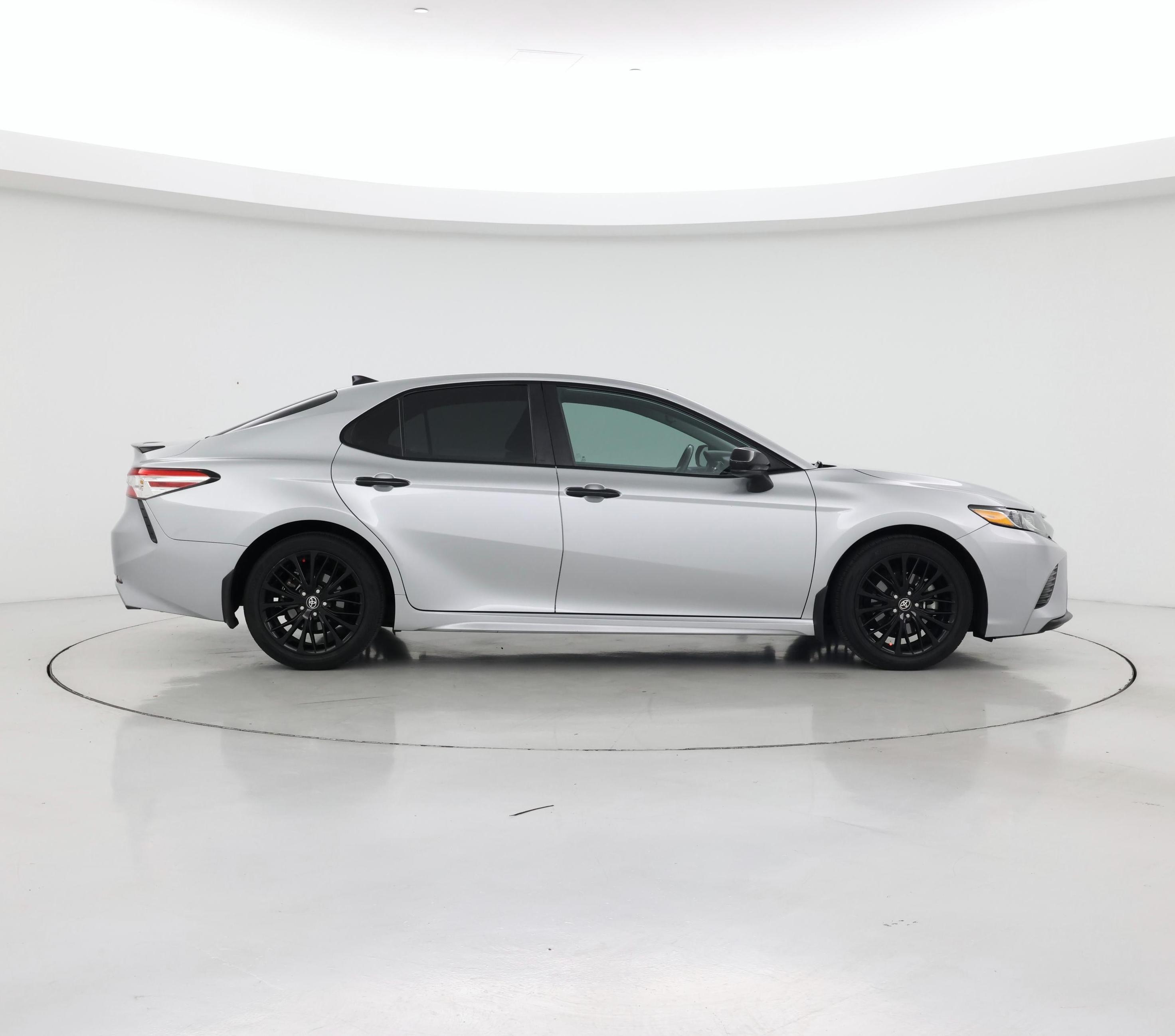Thumbnail: 2020 Toyota Camry - 7