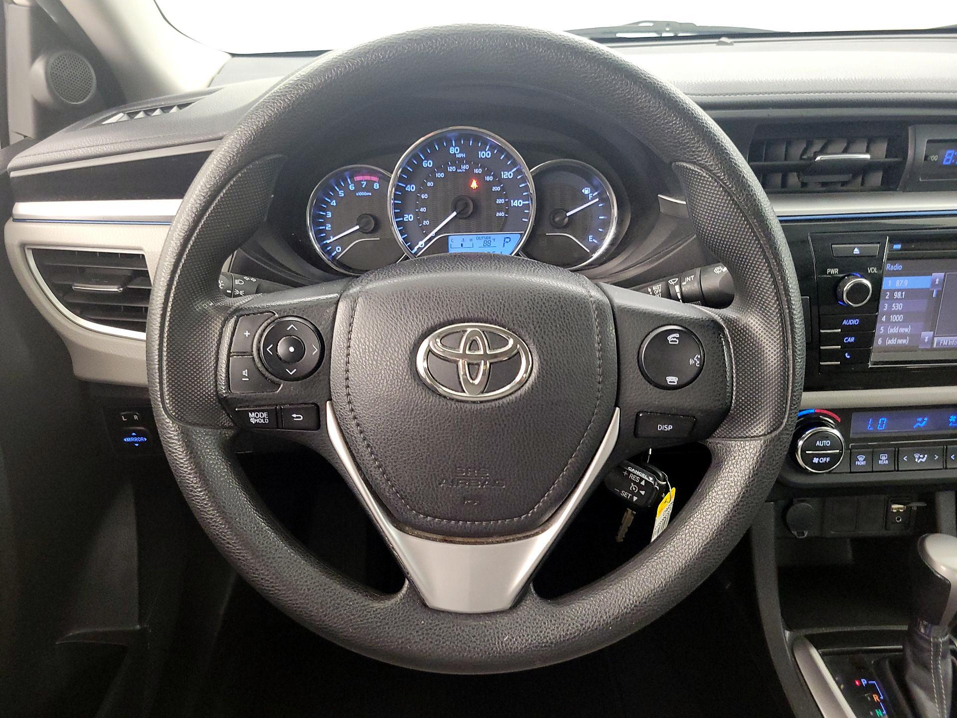 Thumbnail: 2014 Toyota Corolla - 10