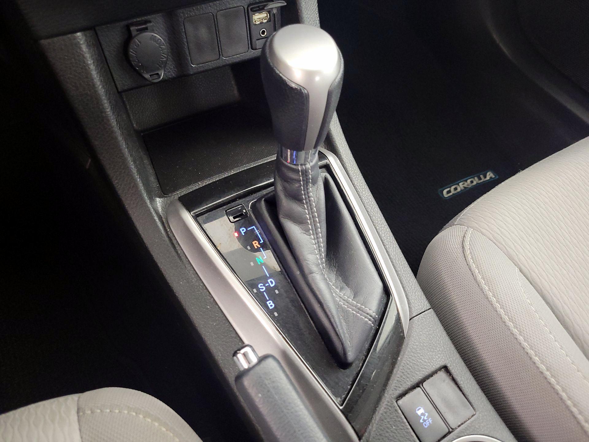 Thumbnail: 2014 Toyota Corolla - 17