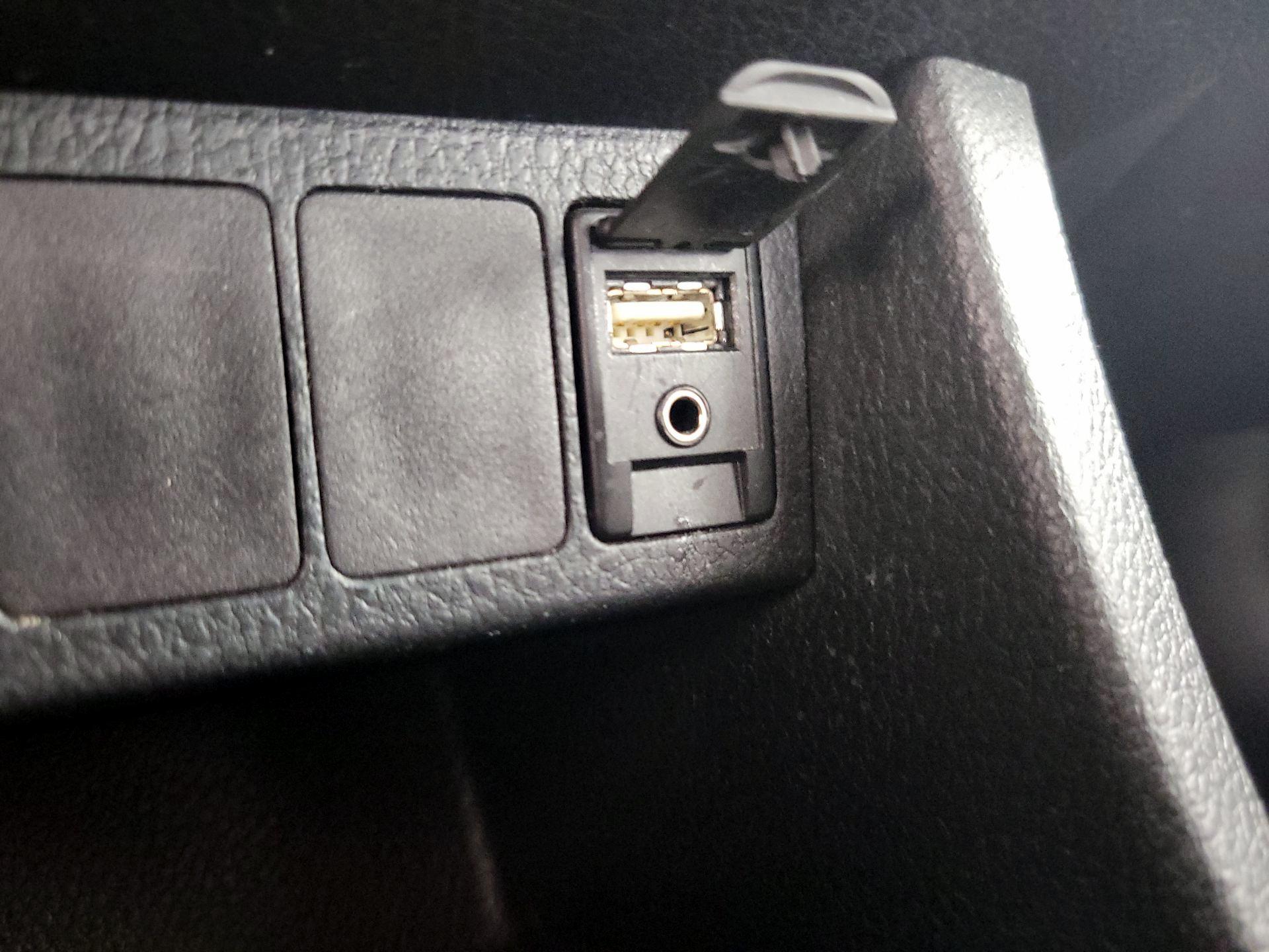Thumbnail: 2014 Toyota Corolla - 18