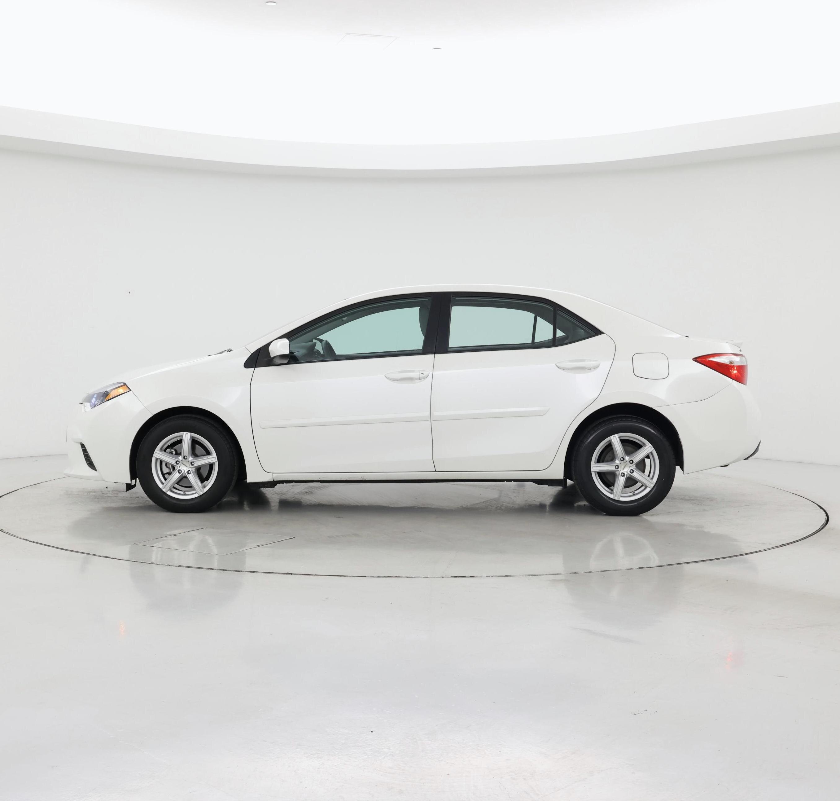 Thumbnail: 2014 Toyota Corolla - 3