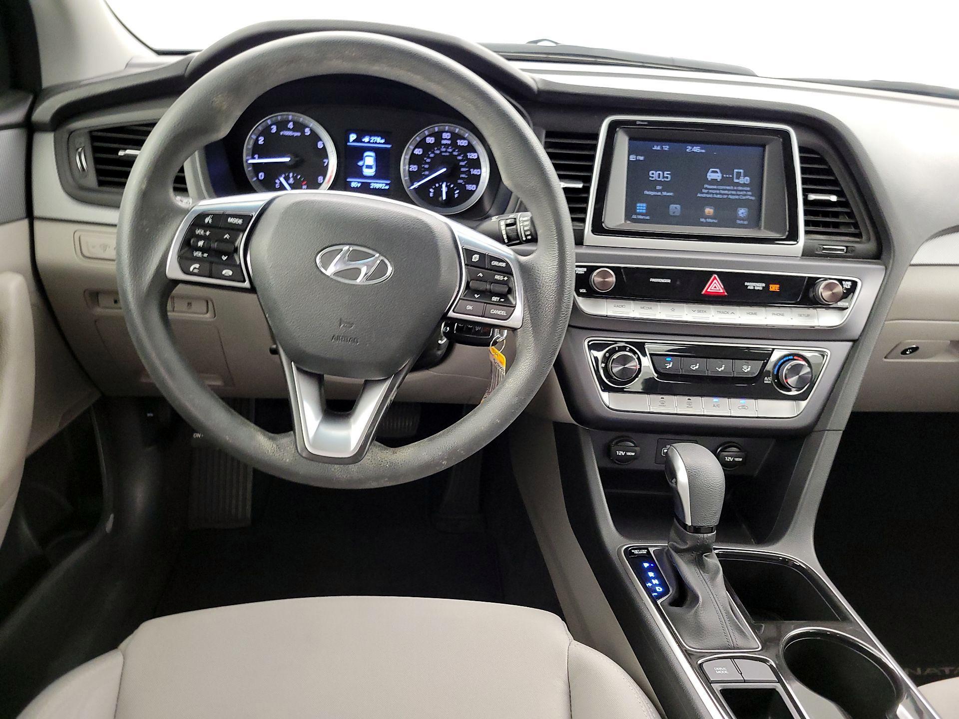 Thumbnail: 2018 Hyundai Sonata - 10