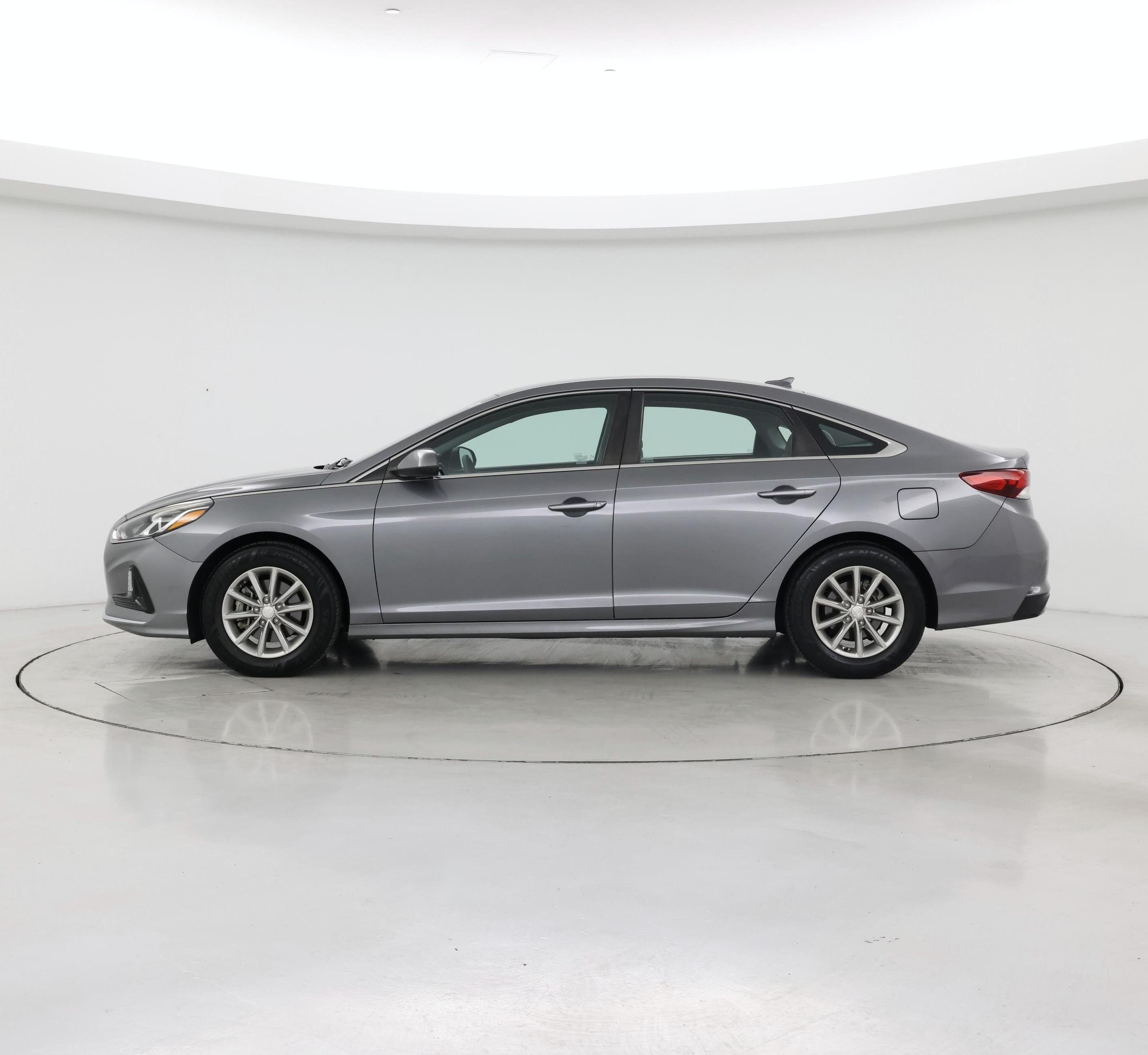 Thumbnail: 2018 Hyundai Sonata - 3