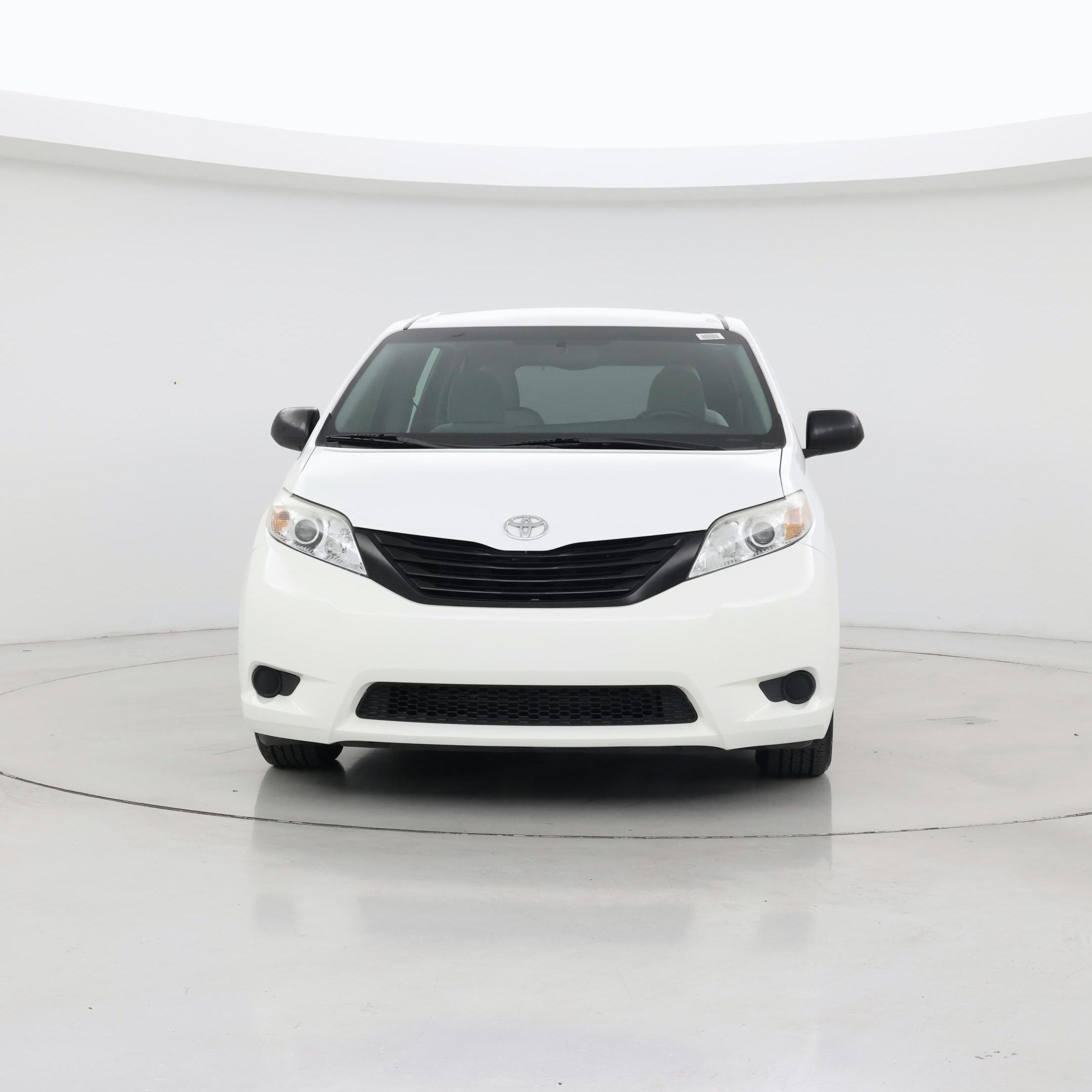 Thumbnail: 2017 Toyota Sienna - 5