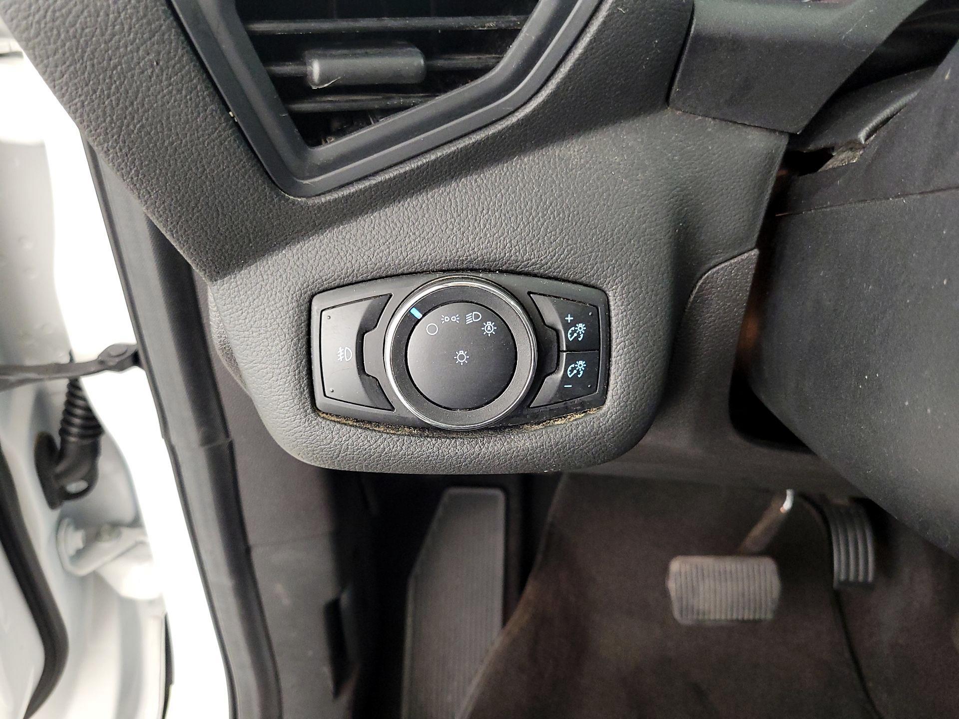 Thumbnail: 2015 Ford Escape - 13