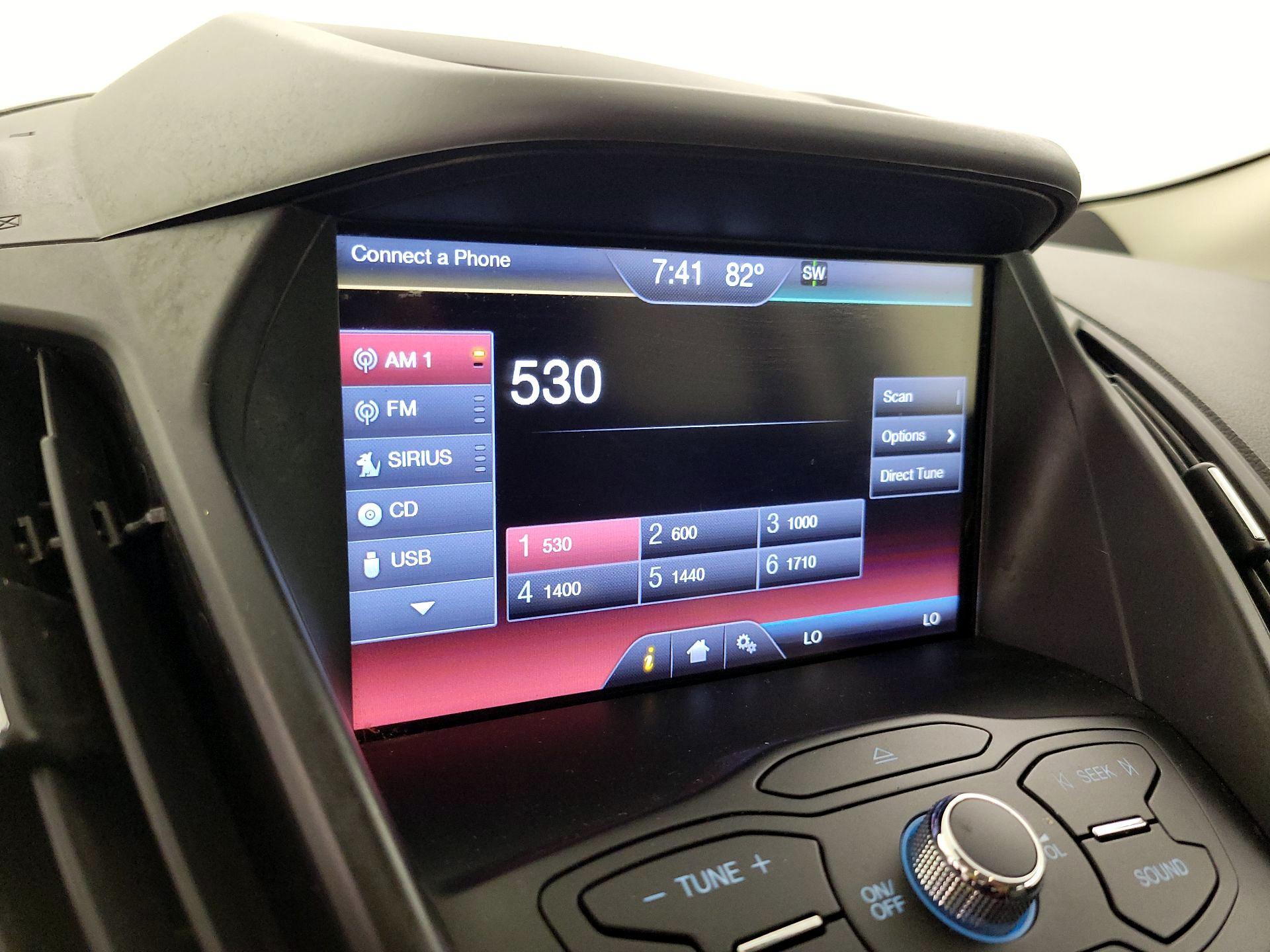 Thumbnail: 2015 Ford Escape - 16