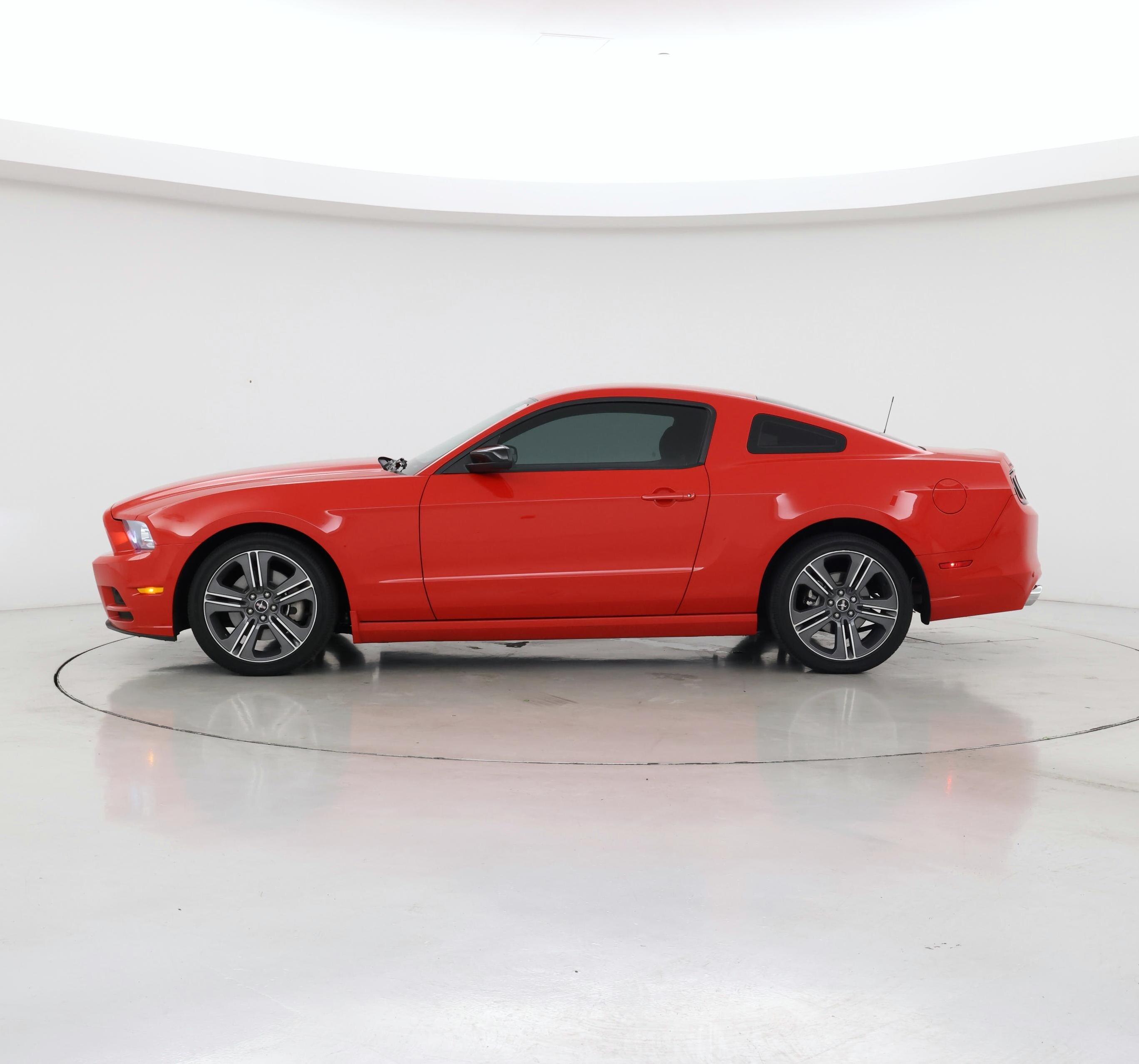 Thumbnail: 2014 Ford Mustang - 3