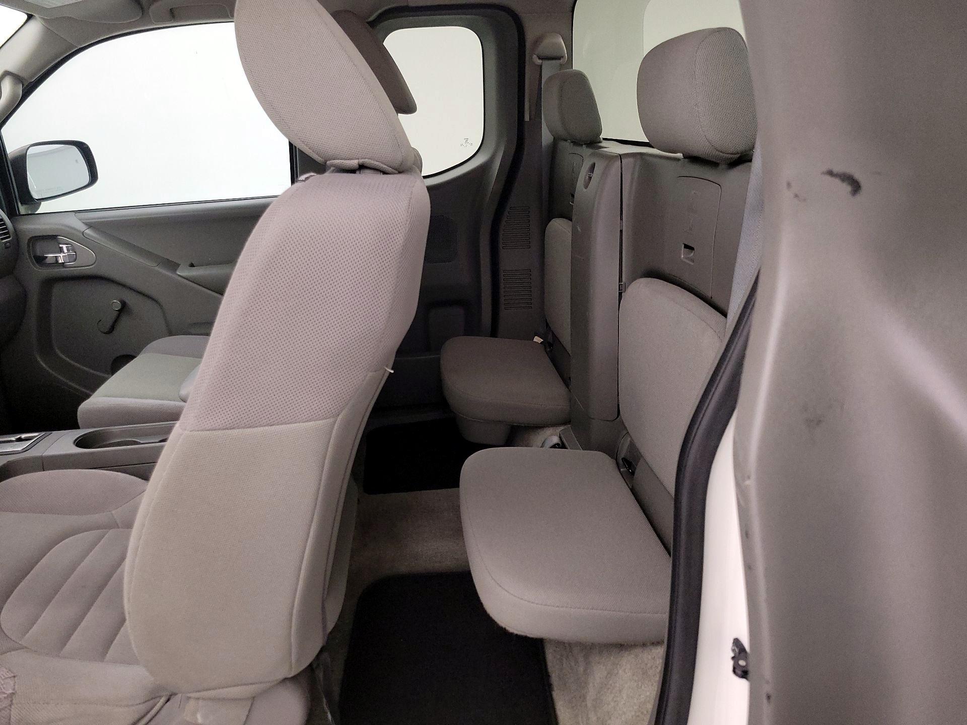 Thumbnail: 2016 Nissan Frontier - 18