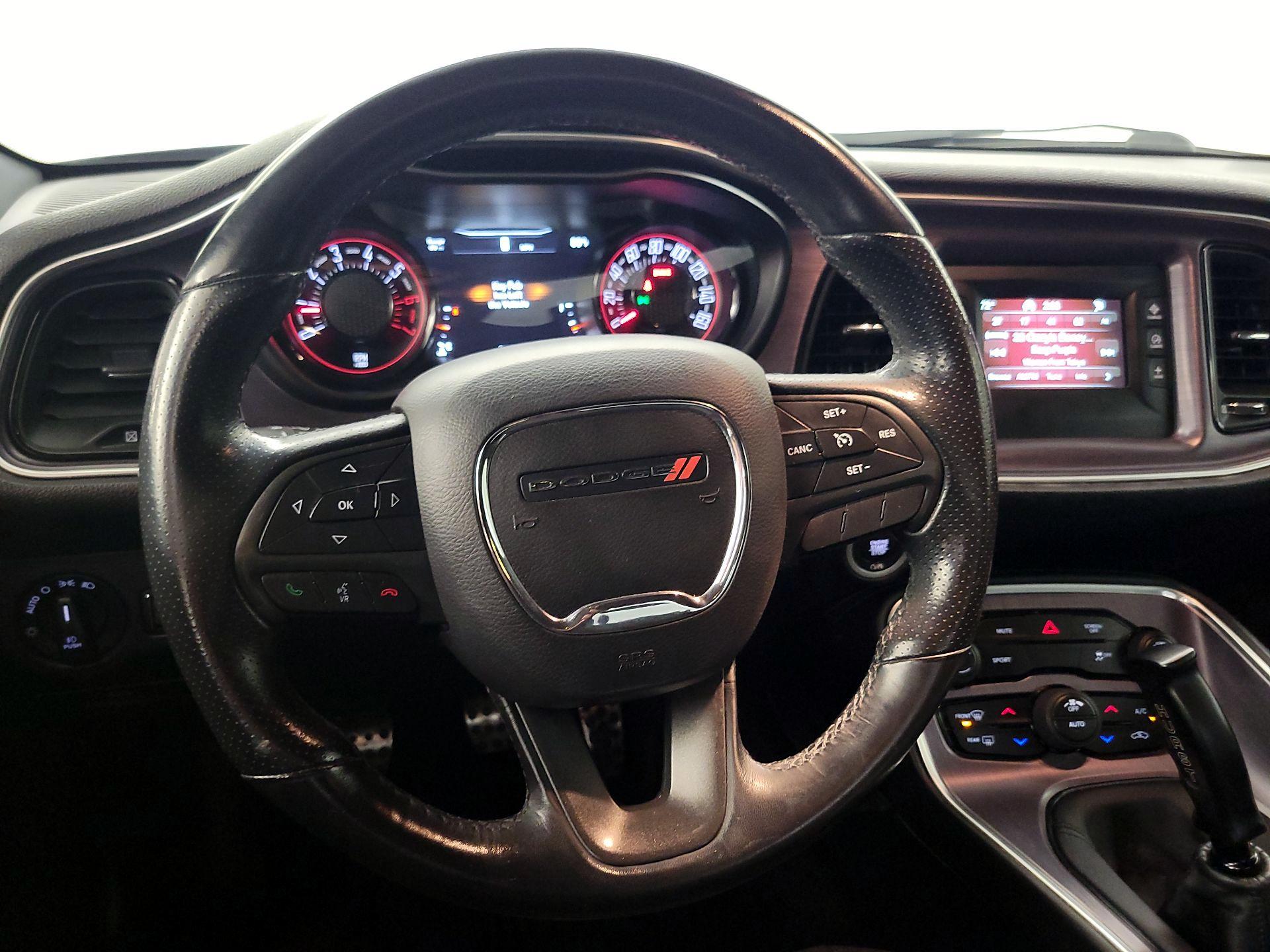 Thumbnail: 2017 Dodge Challenger - 10