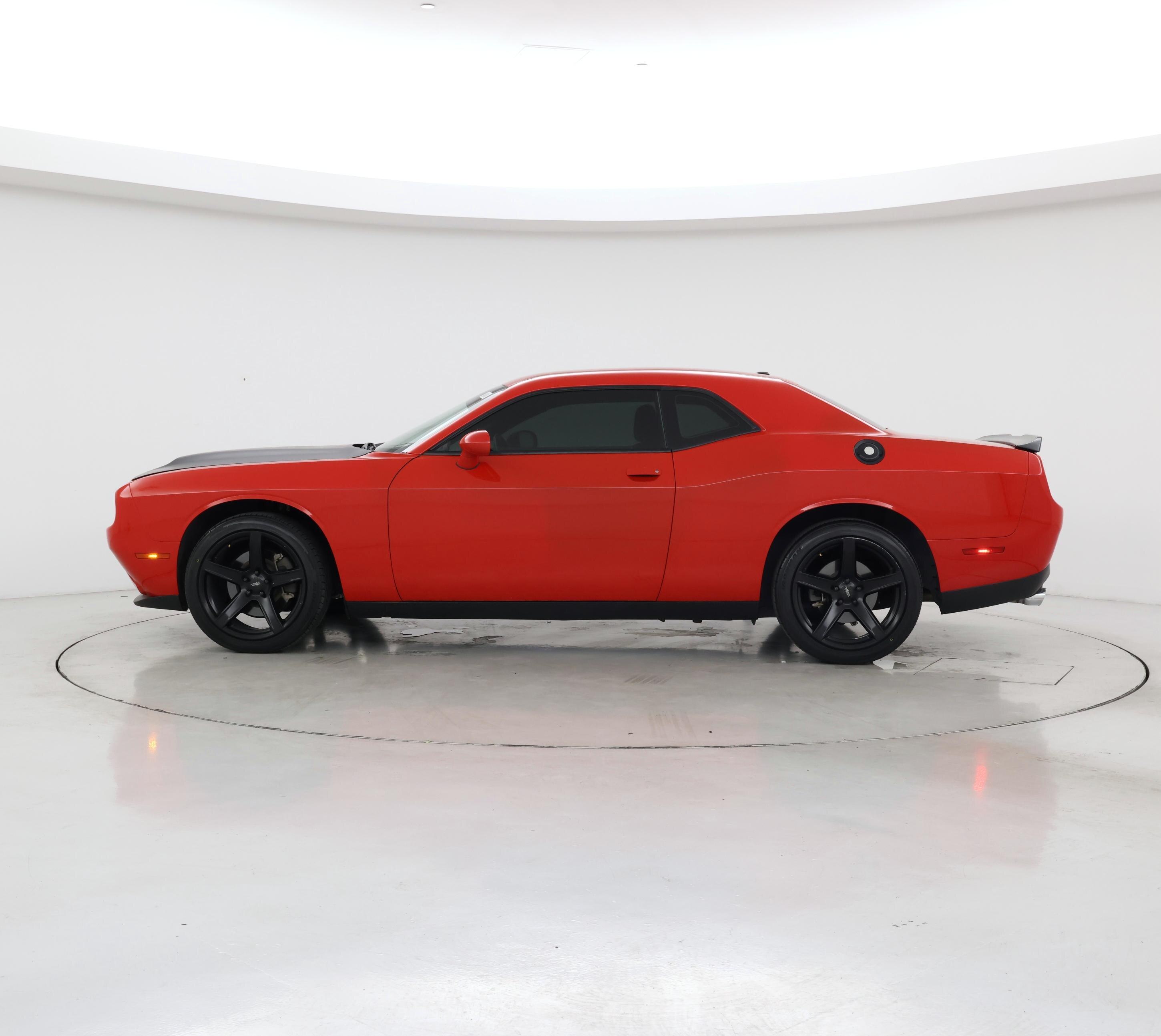 Thumbnail: 2017 Dodge Challenger - 3