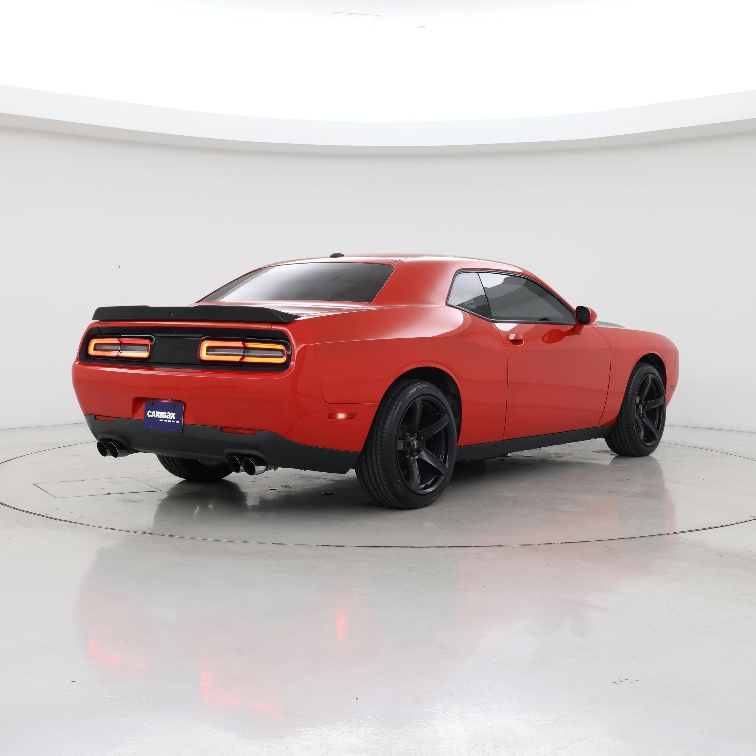 Thumbnail: 2017 Dodge Challenger - 8