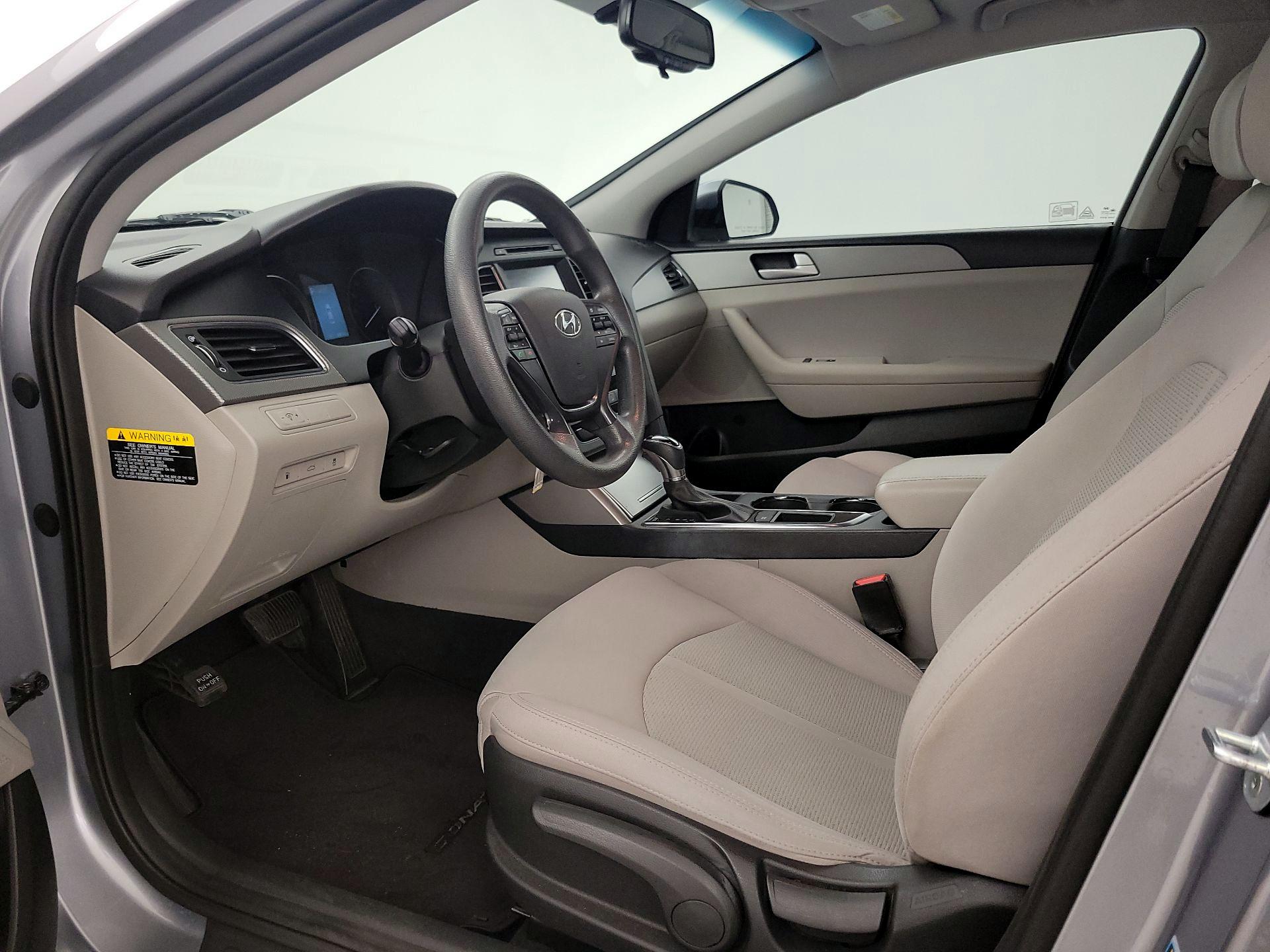 Thumbnail: 2016 Hyundai Sonata - 11
