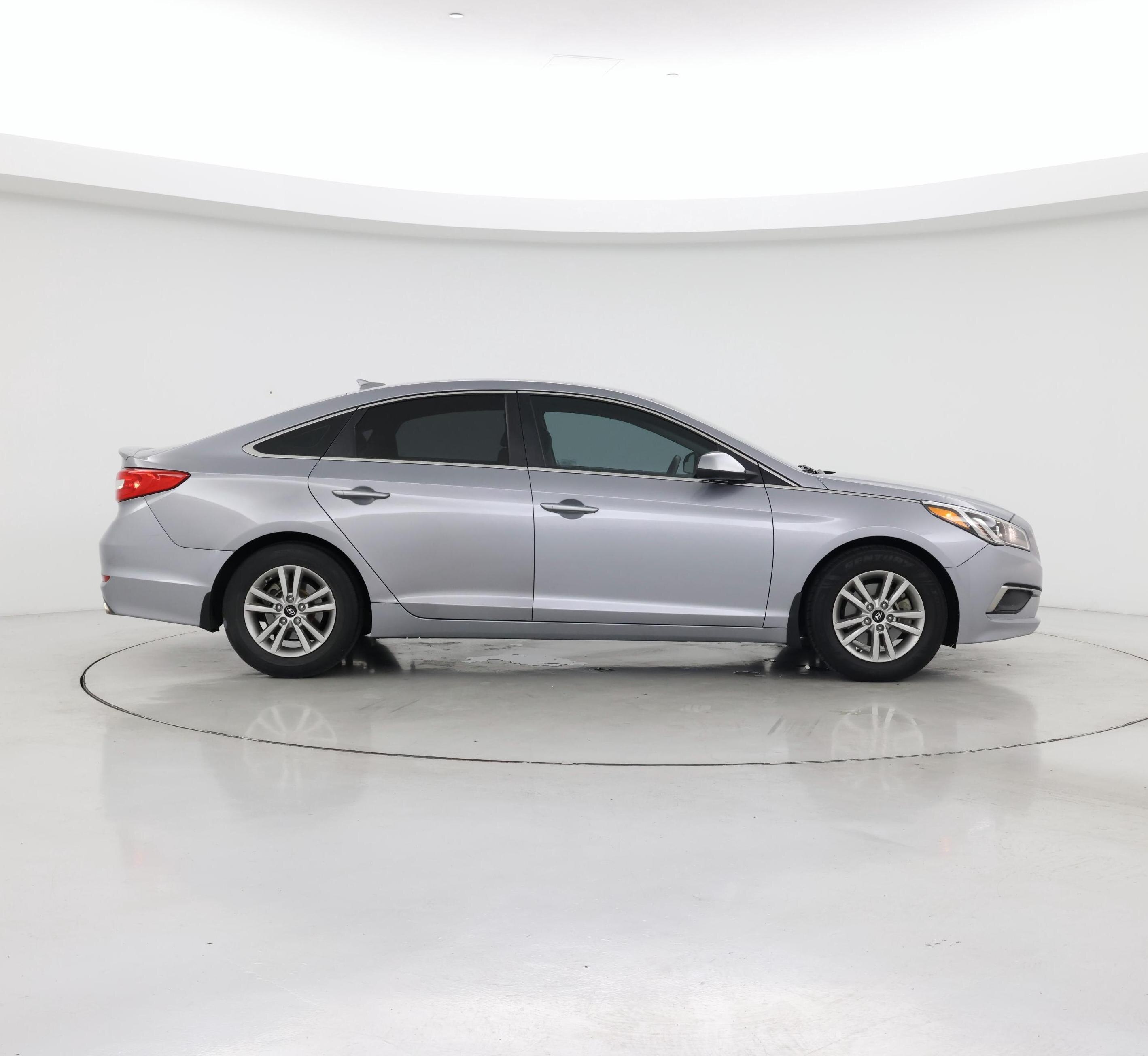 Thumbnail: 2016 Hyundai Sonata - 7