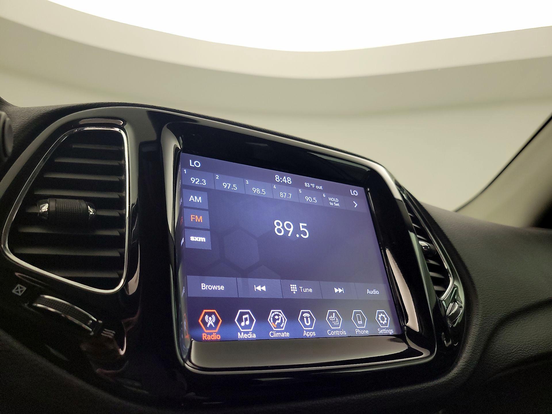 Thumbnail: 2020 Jeep Compass - 15