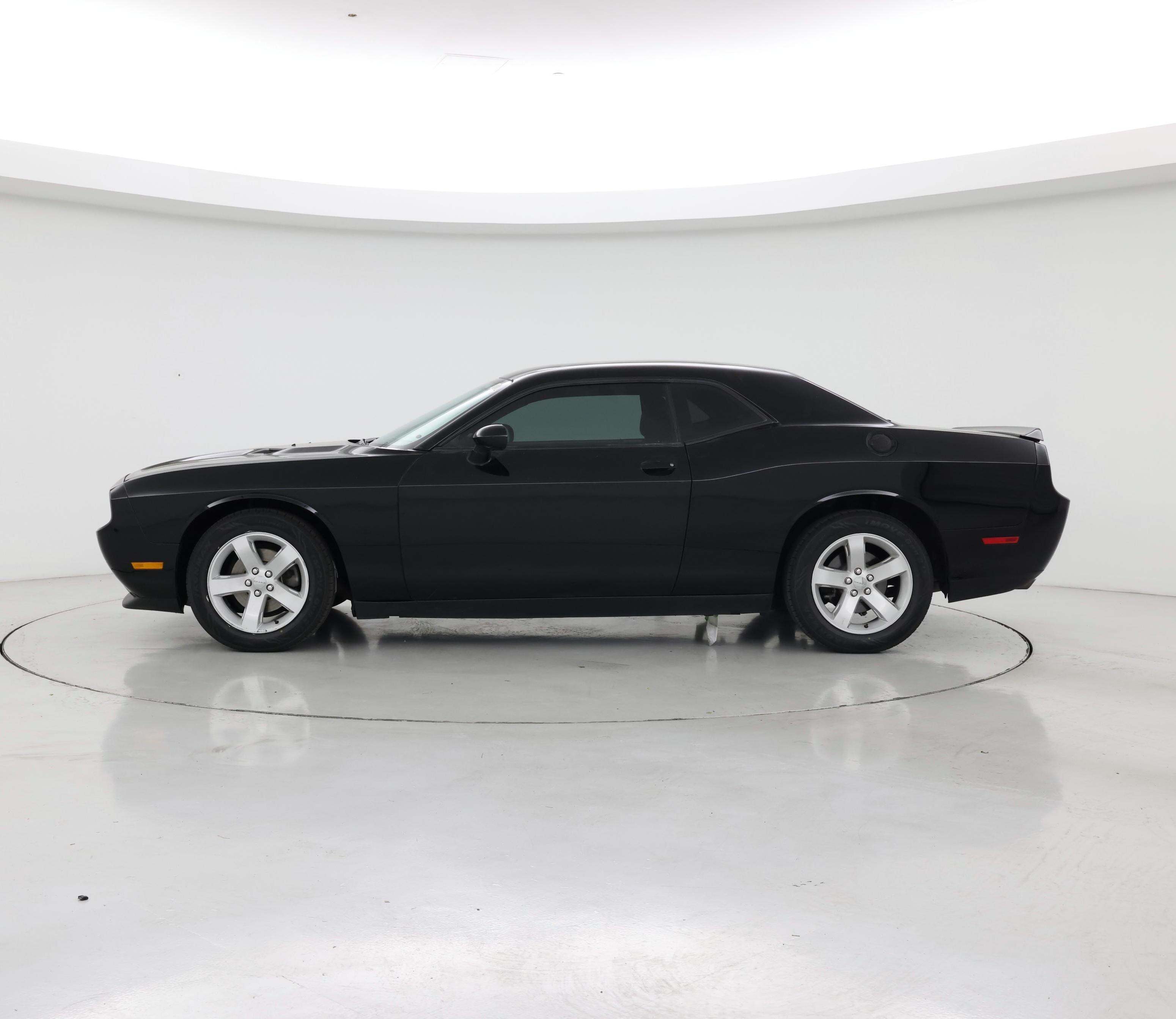 Thumbnail: 2013 Dodge Challenger - 3