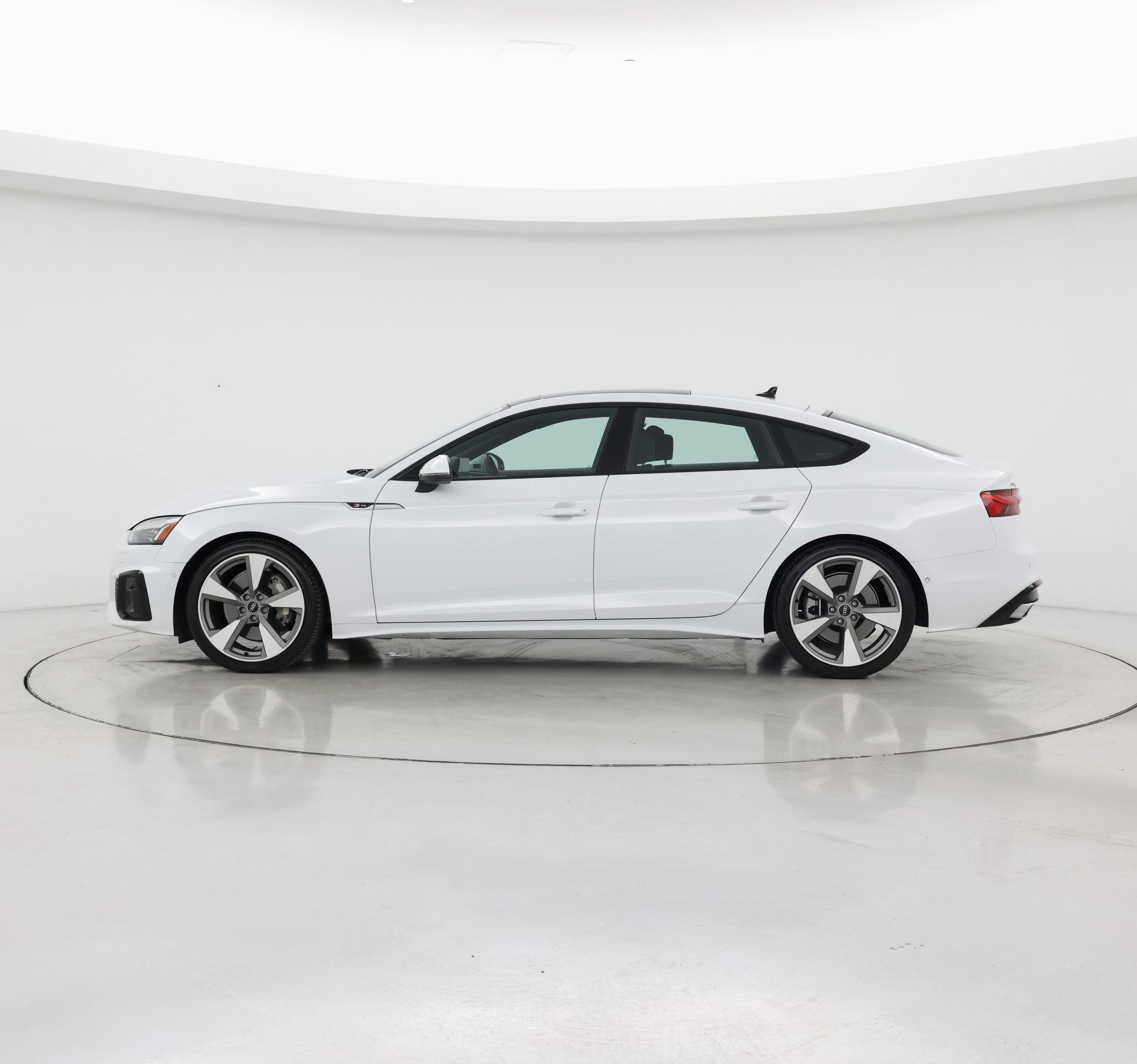 Thumbnail: 2021 Audi A5 - 3