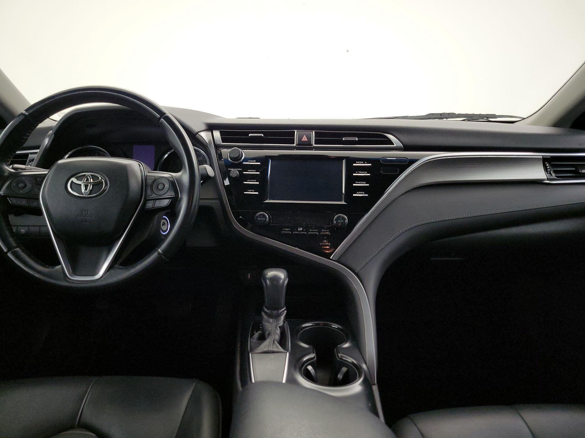 Thumbnail: 2018 Toyota Camry - 9