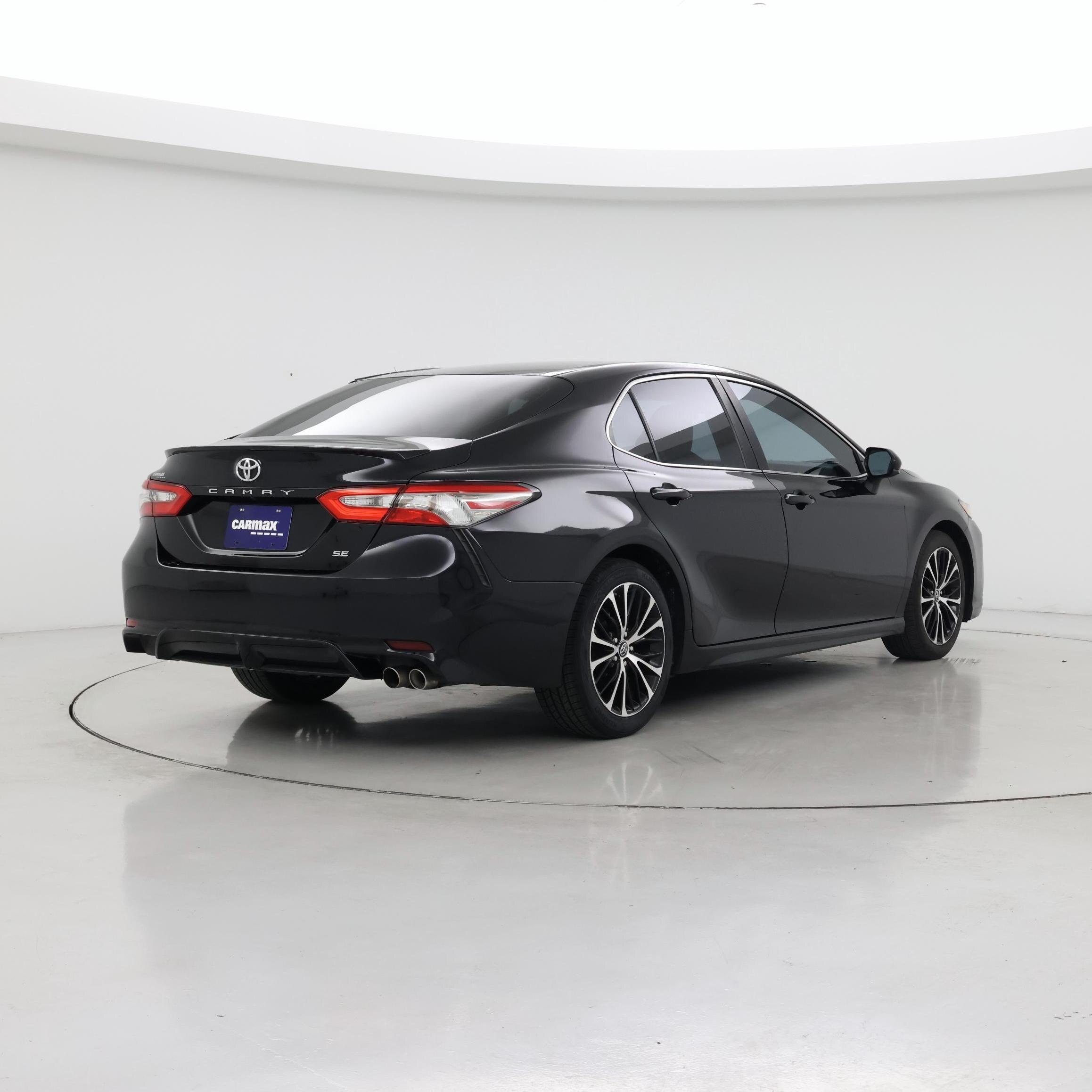 Thumbnail: 2018 Toyota Camry - 8