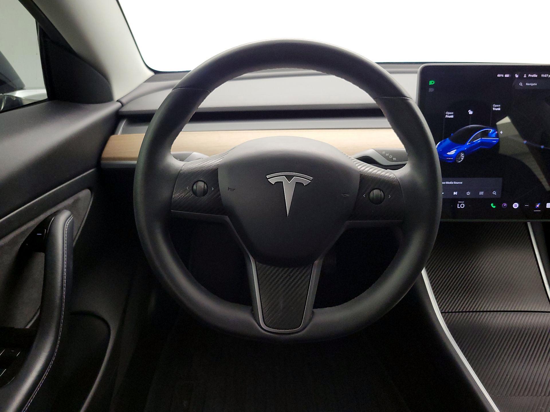 Thumbnail: 2020 Tesla Model 3 - 10