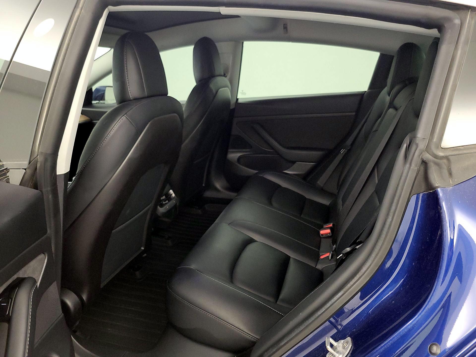 Thumbnail: 2020 Tesla Model 3 - 19