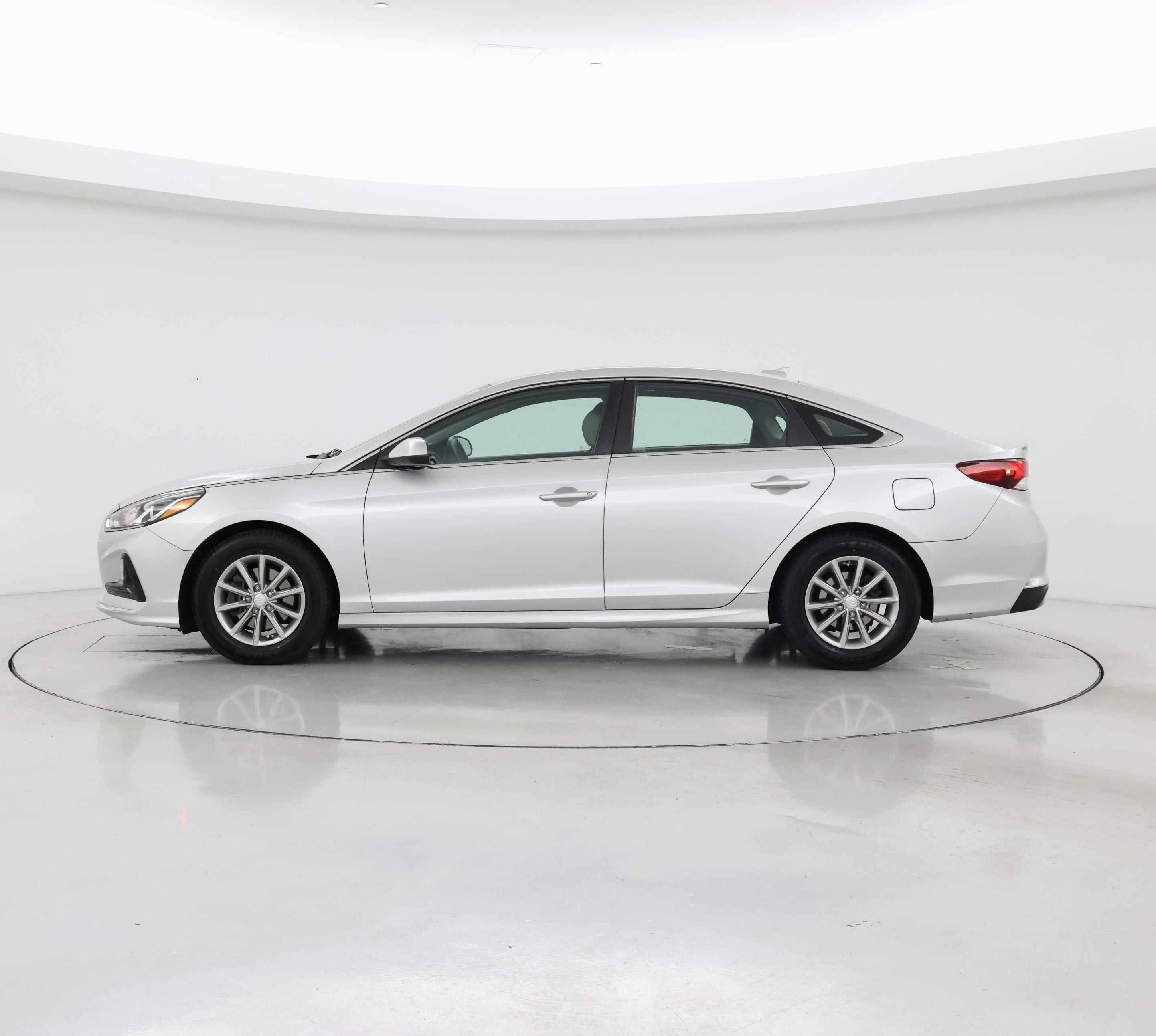 Thumbnail: 2018 Hyundai Sonata - 3