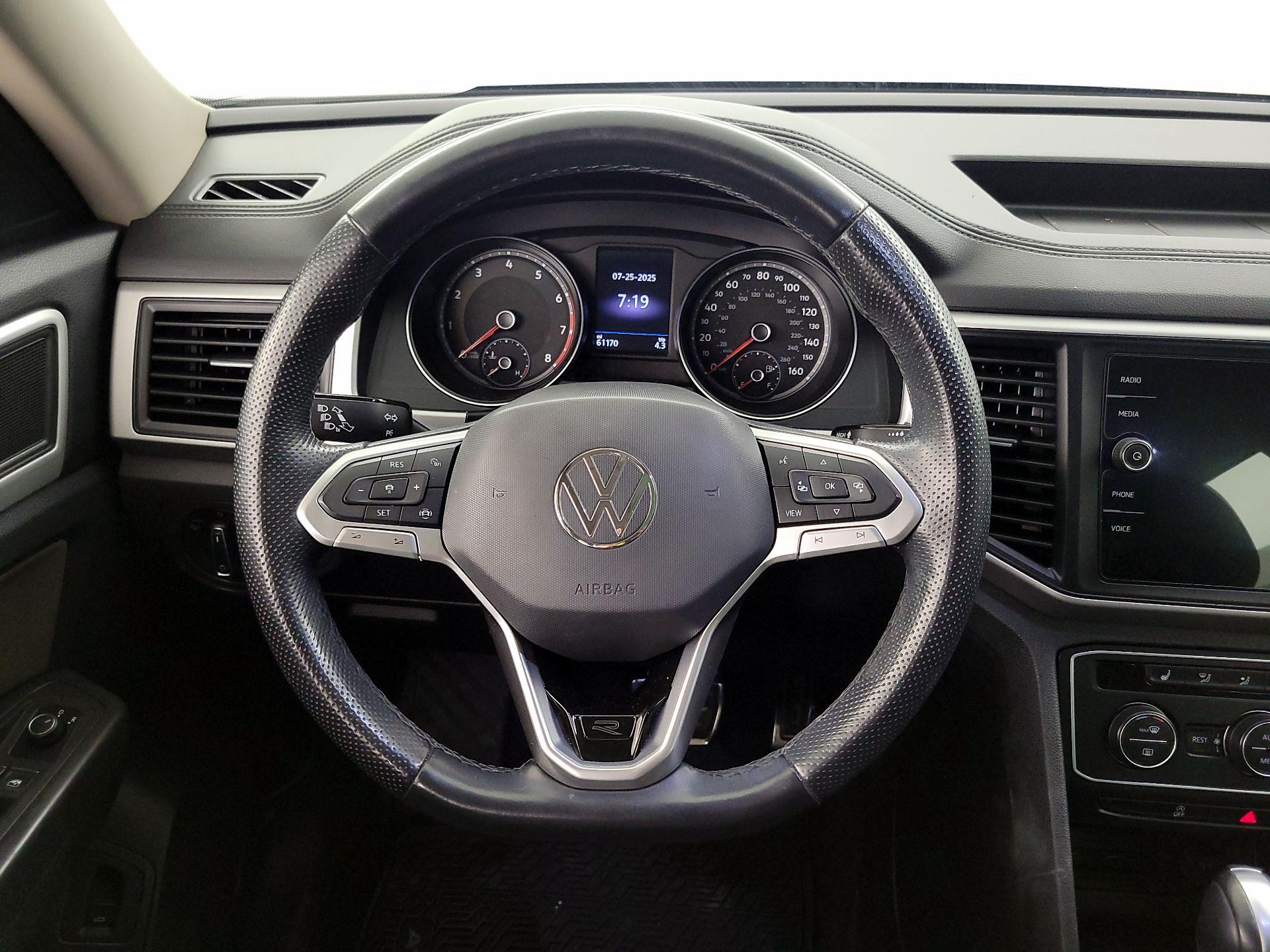 Thumbnail: 2021 Volkswagen Atlas - 10