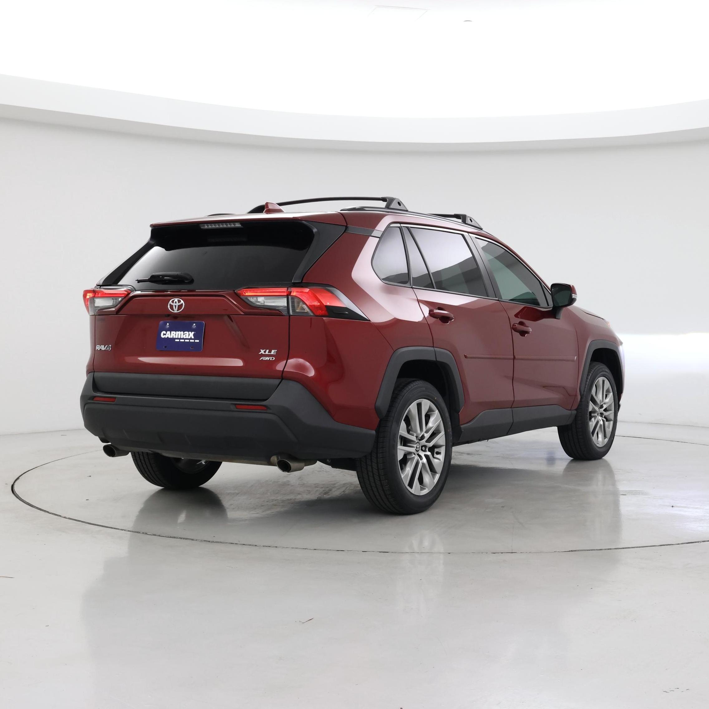 Thumbnail: 2022 Toyota RAV4 - 8