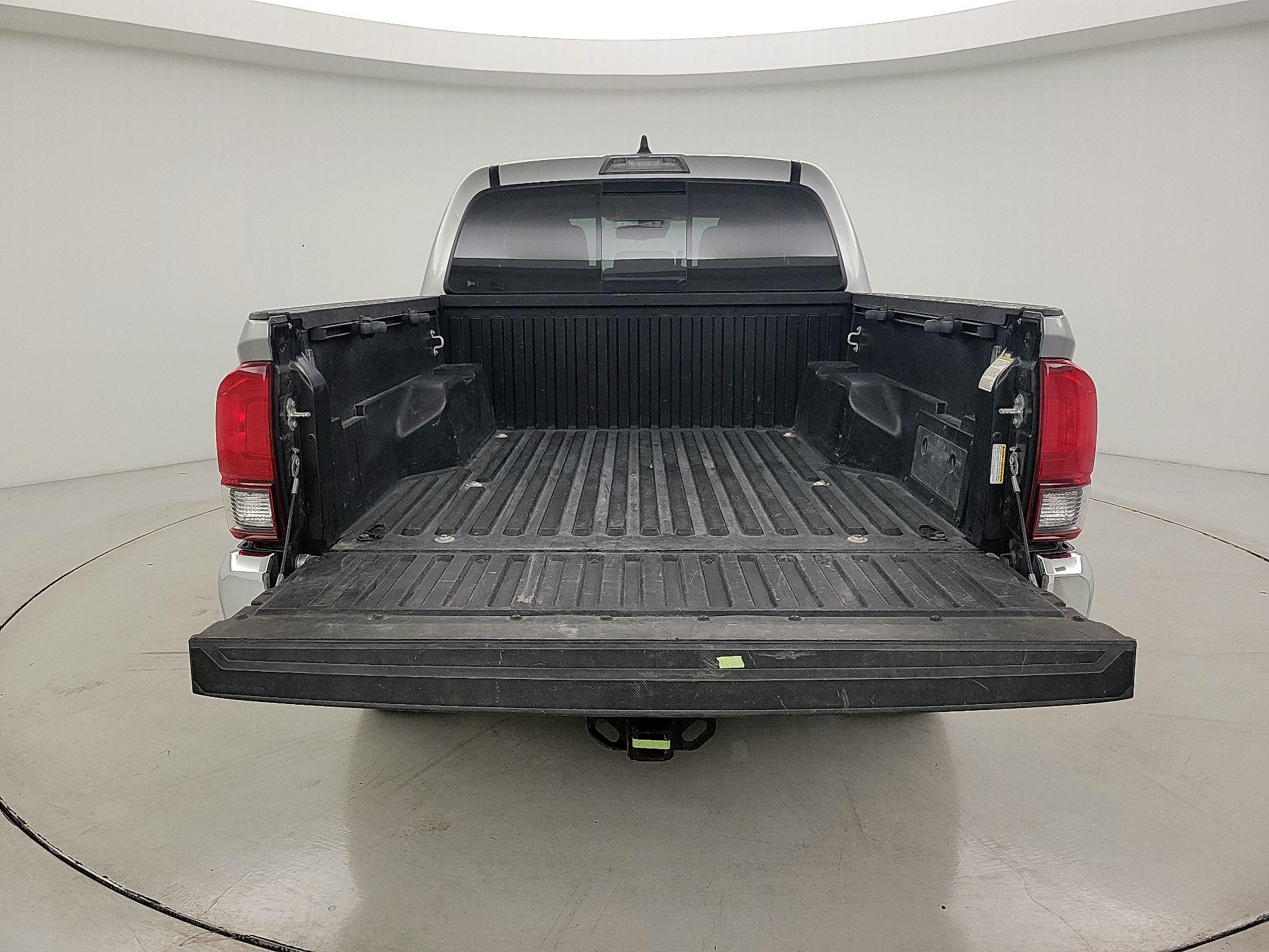 Thumbnail: 2021 Toyota Tacoma - 20