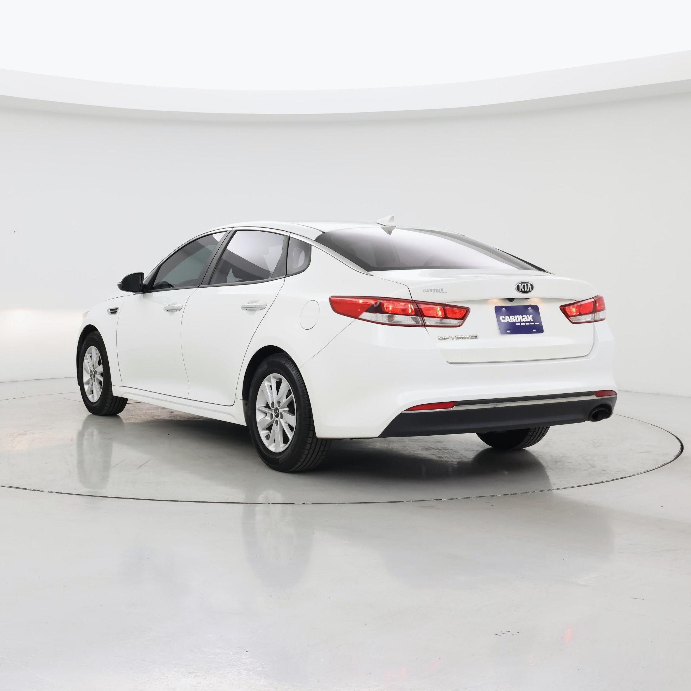 Thumbnail: 2016 Kia Optima - 2