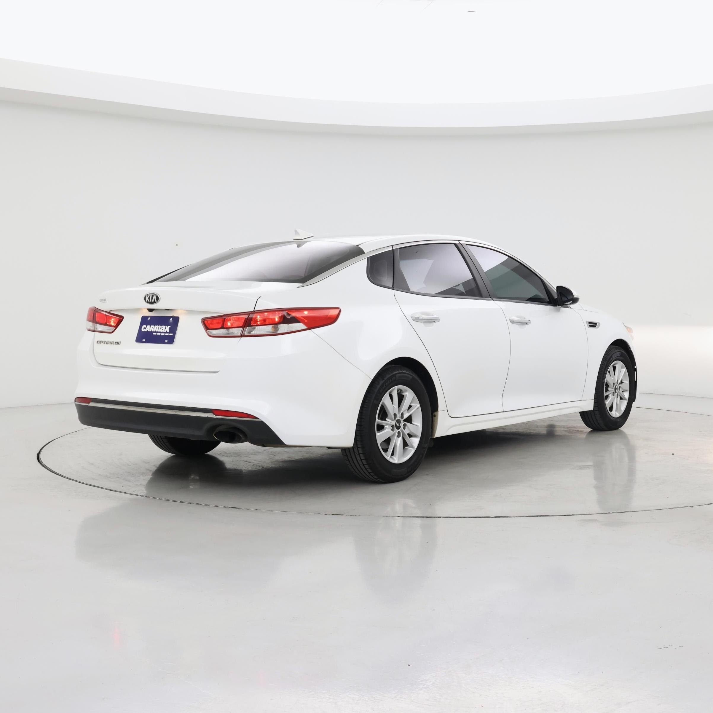Thumbnail: 2016 Kia Optima - 8