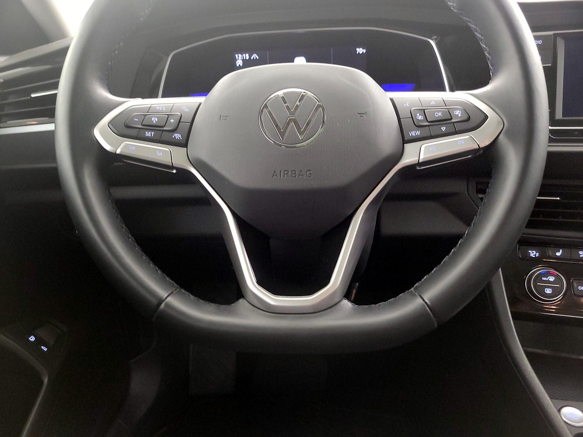 Thumbnail: 2022 Volkswagen Jetta - 10