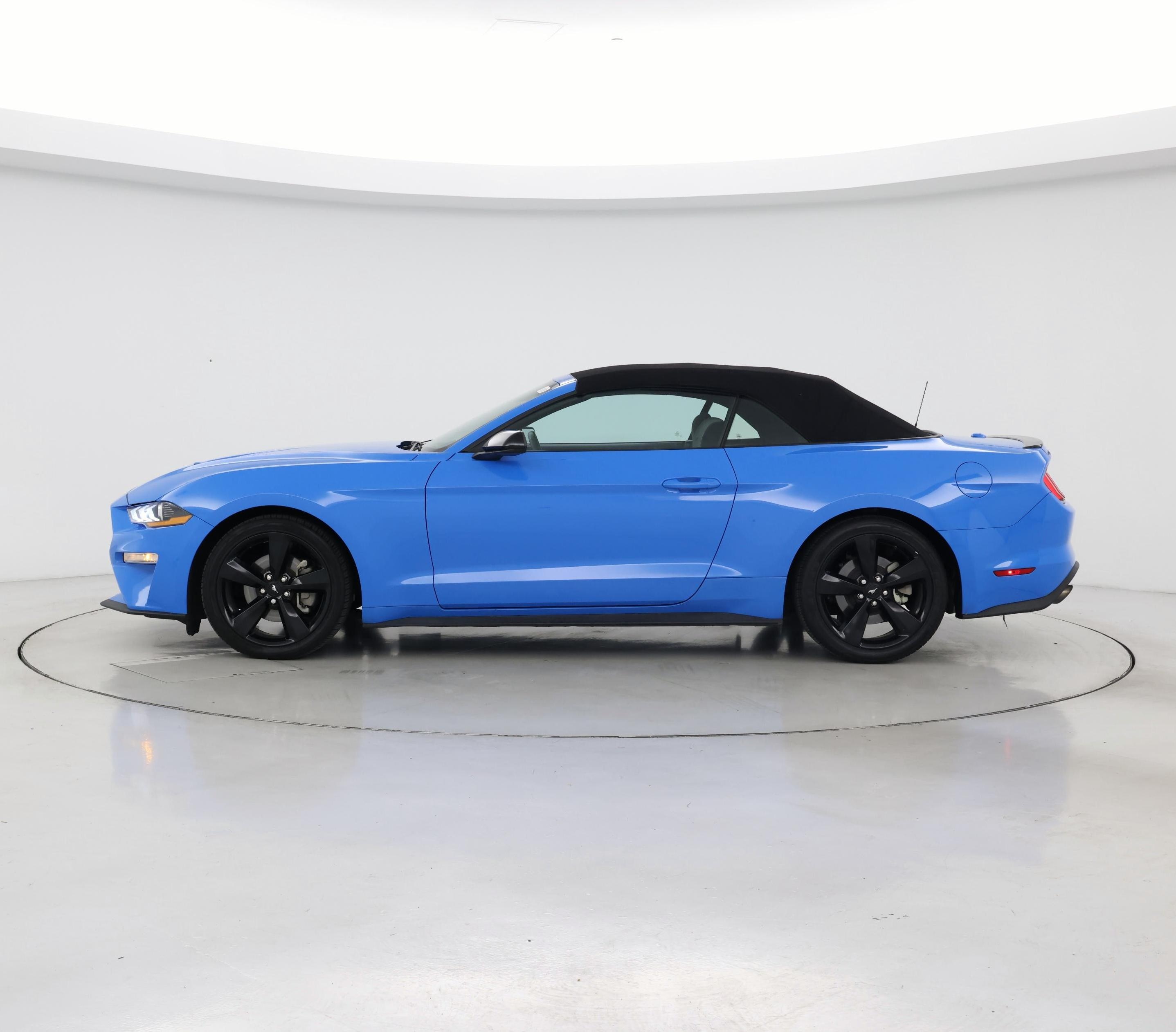 Thumbnail: 2022 Ford Mustang - 3