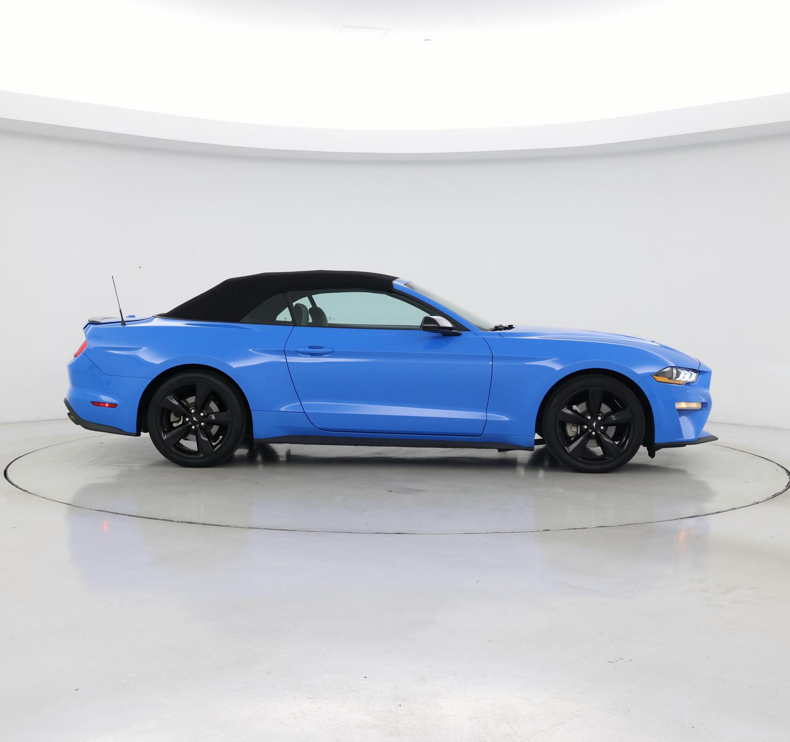 Thumbnail: 2022 Ford Mustang - 7