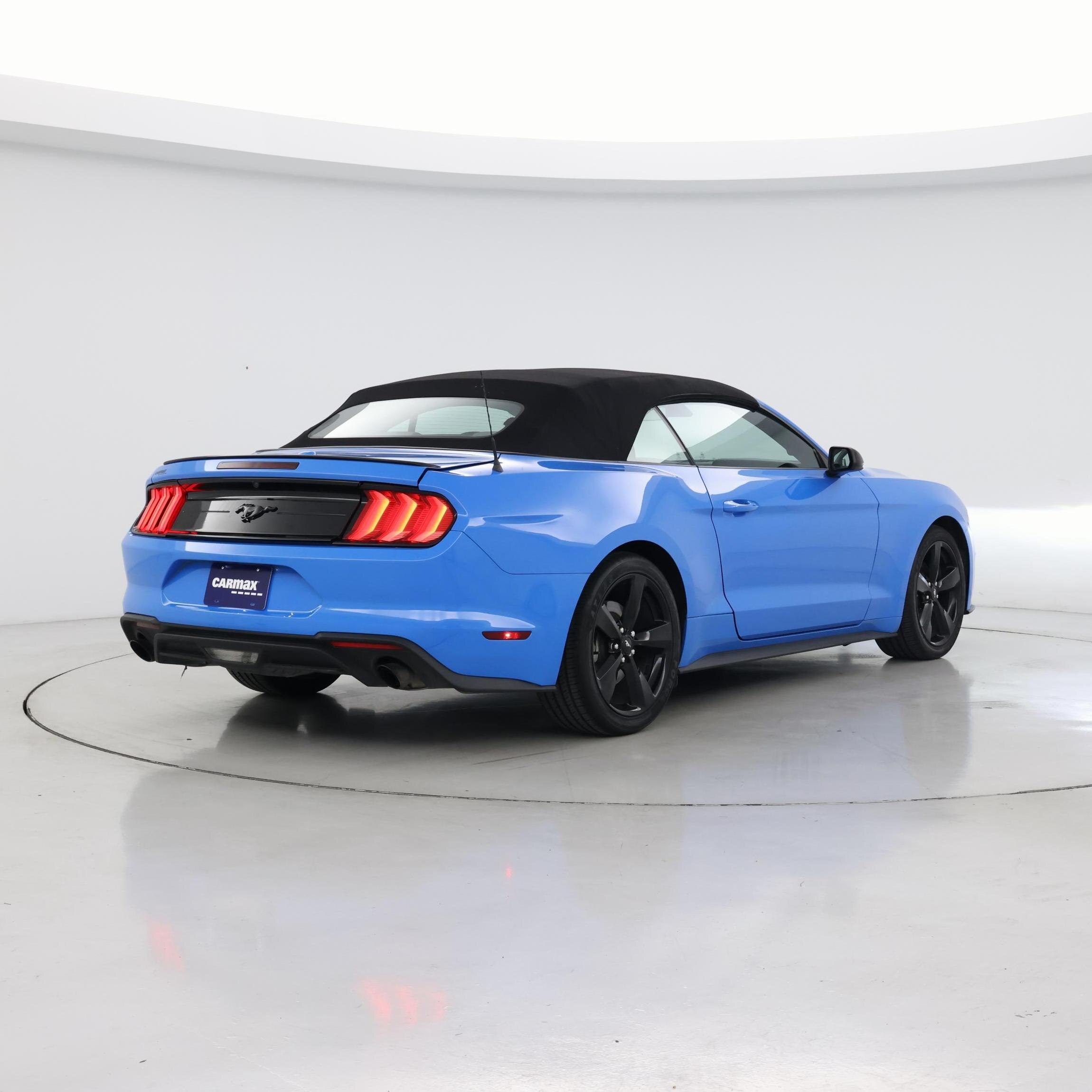 Thumbnail: 2022 Ford Mustang - 8