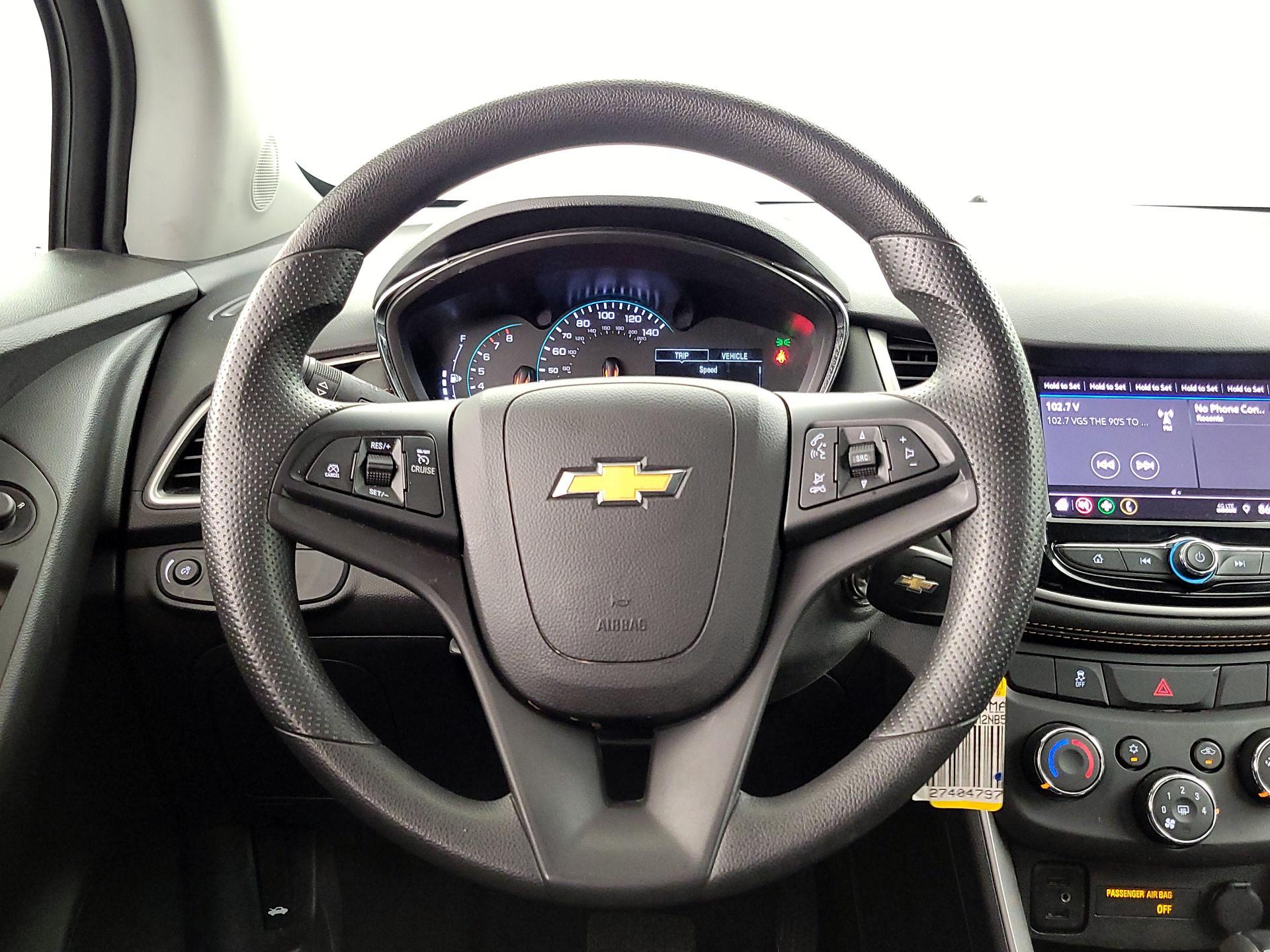 Thumbnail: 2022 Chevrolet Trax - 10