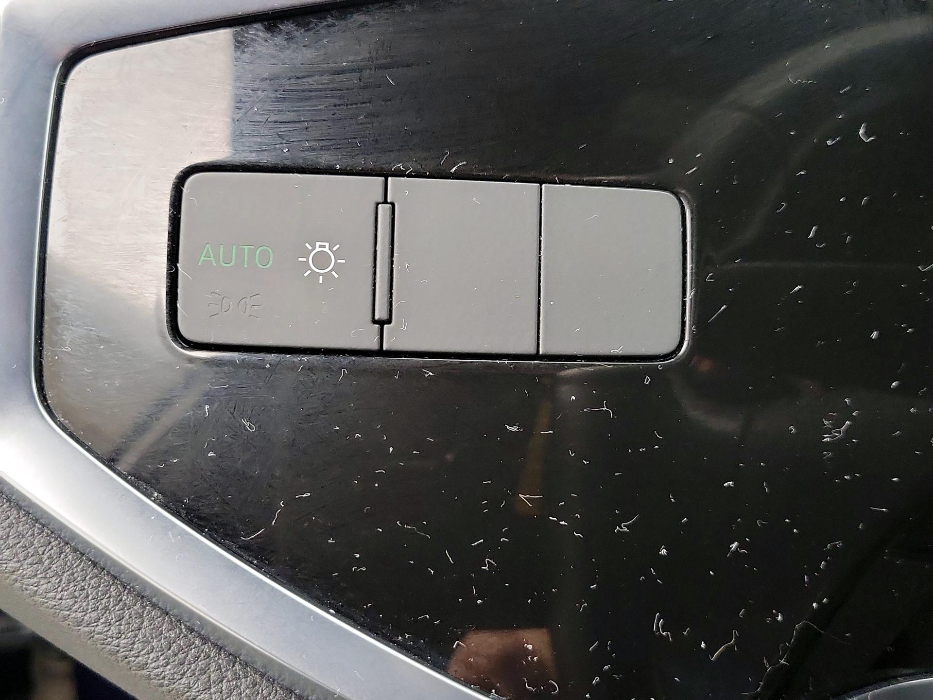 Thumbnail: 2020 Audi Q3 - 13