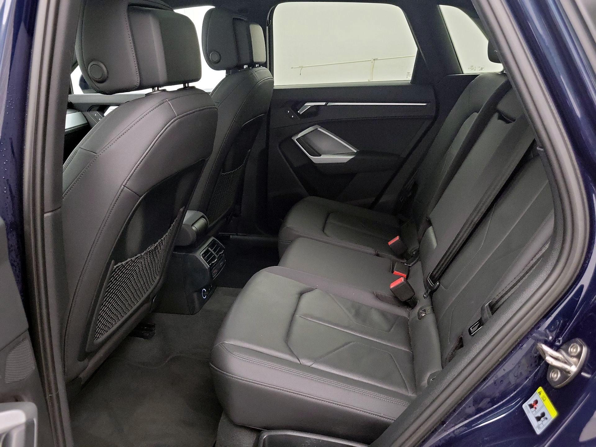 Thumbnail: 2020 Audi Q3 - 20