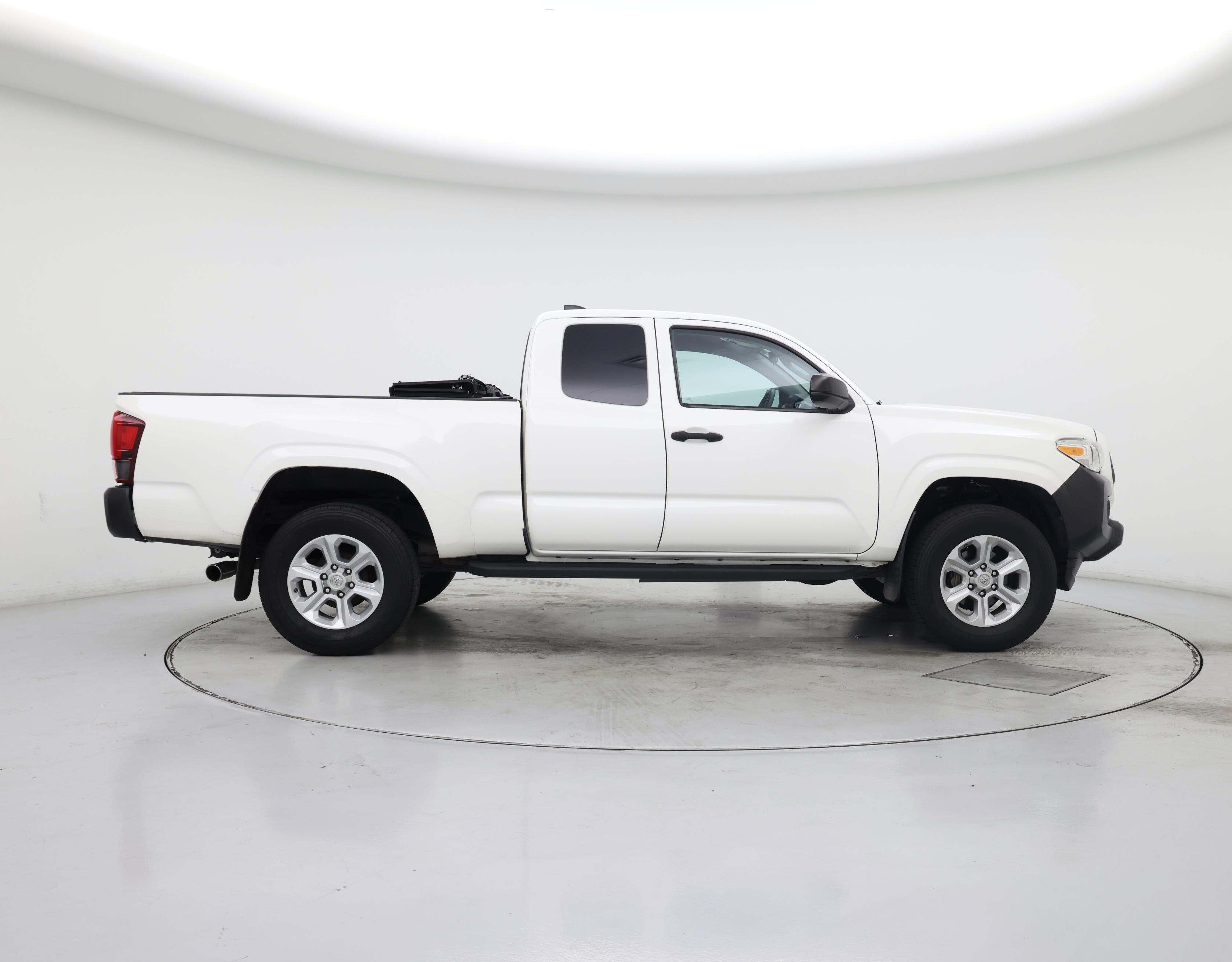 Thumbnail: 2020 Toyota Tacoma - 7