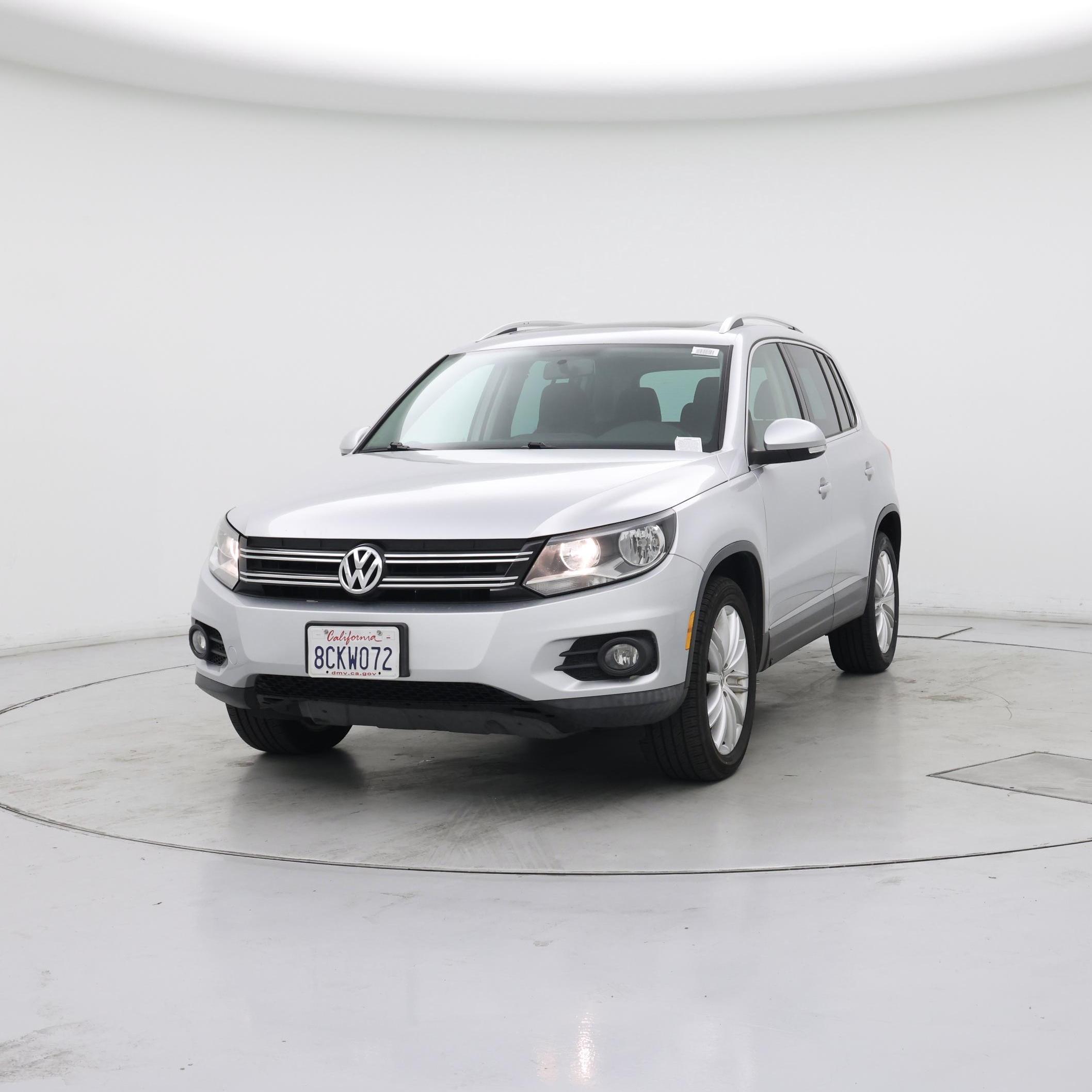 Thumbnail: 2015 Volkswagen Tiguan - 4