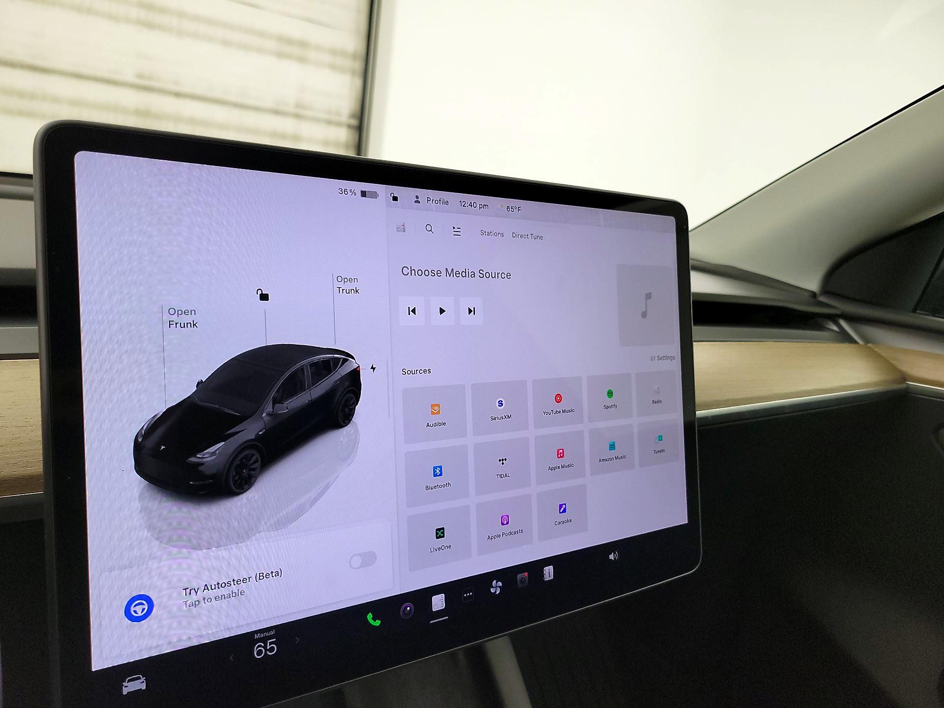 Thumbnail: 2023 Tesla Model Y - 15