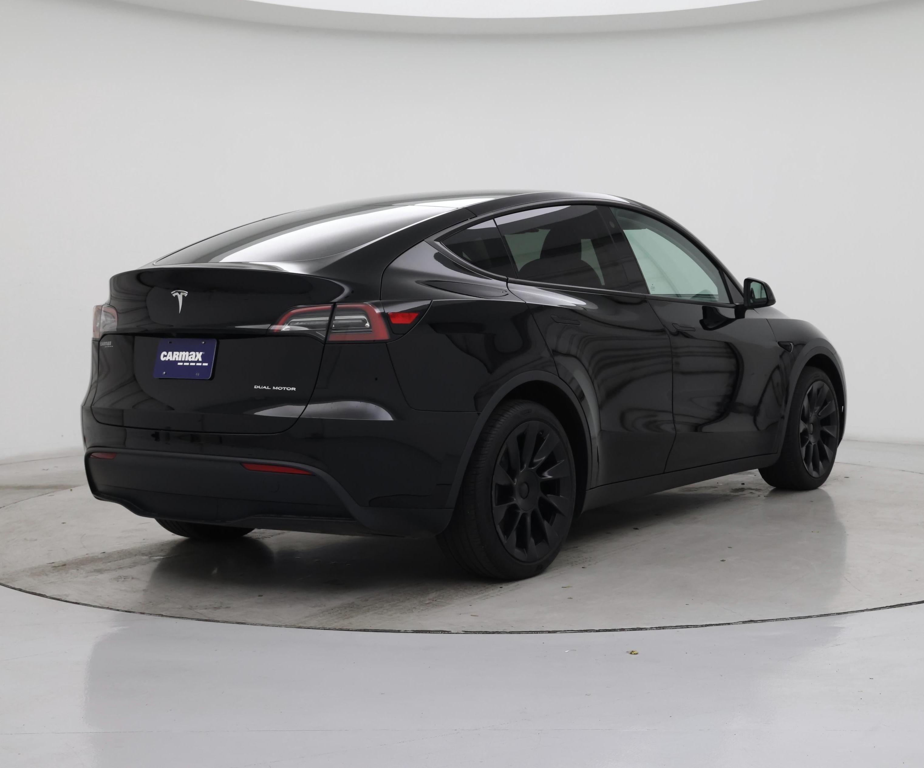 Thumbnail: 2023 Tesla Model Y - 8