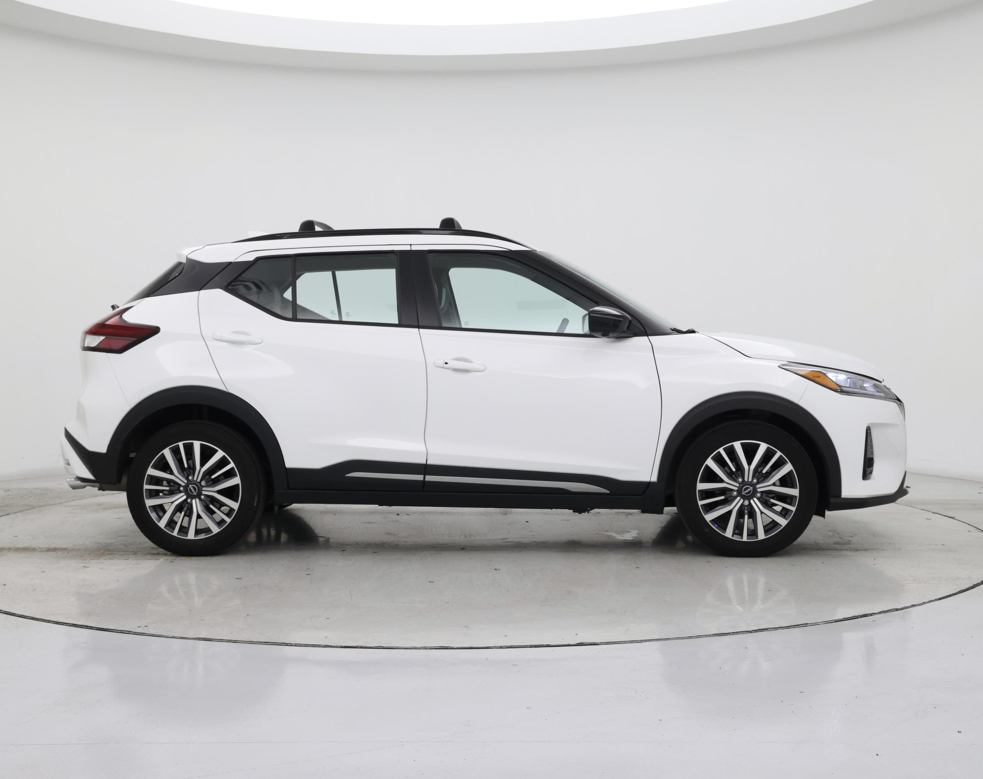 Thumbnail: 2023 Nissan Kicks - 7