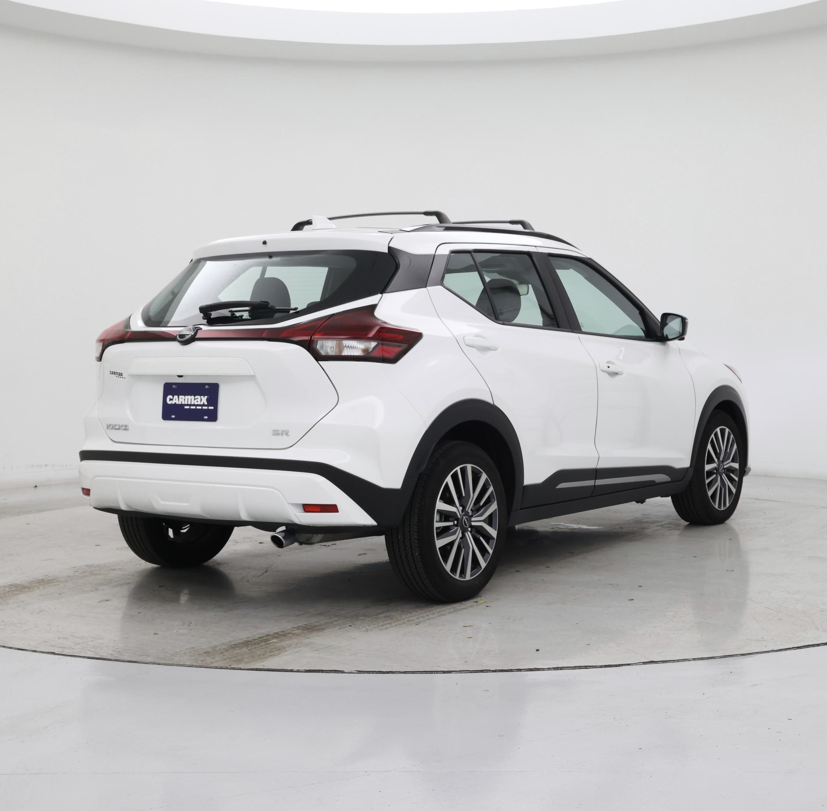 Thumbnail: 2023 Nissan Kicks - 8