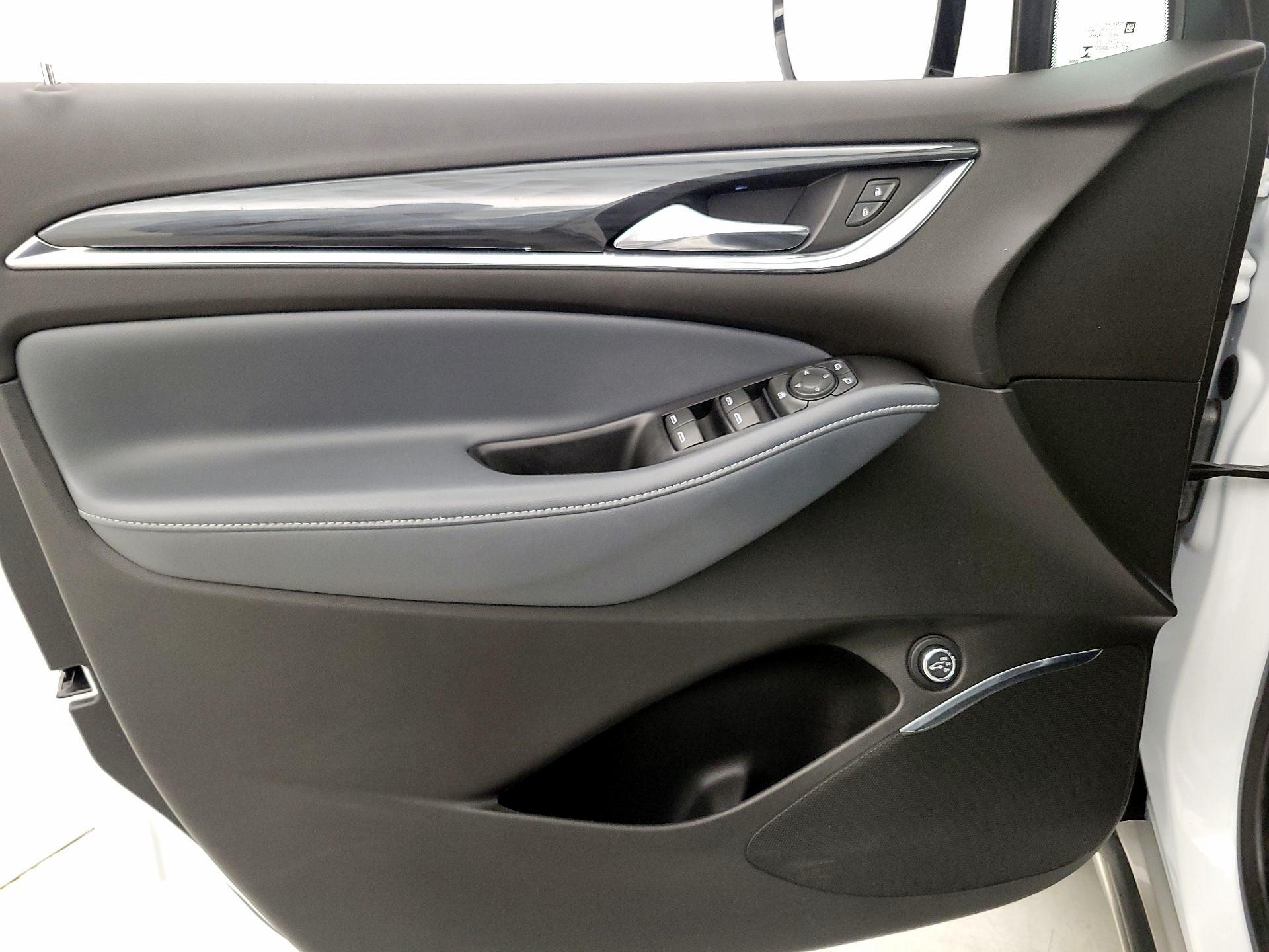 Thumbnail: 2022 Buick Enclave - 12