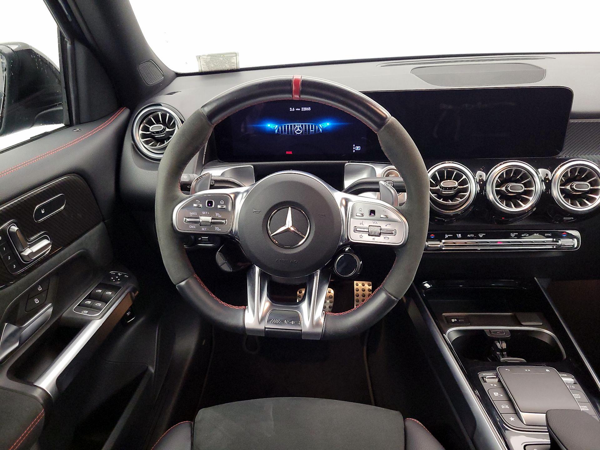 Thumbnail: 2022 Mercedes-Benz GLB - 10