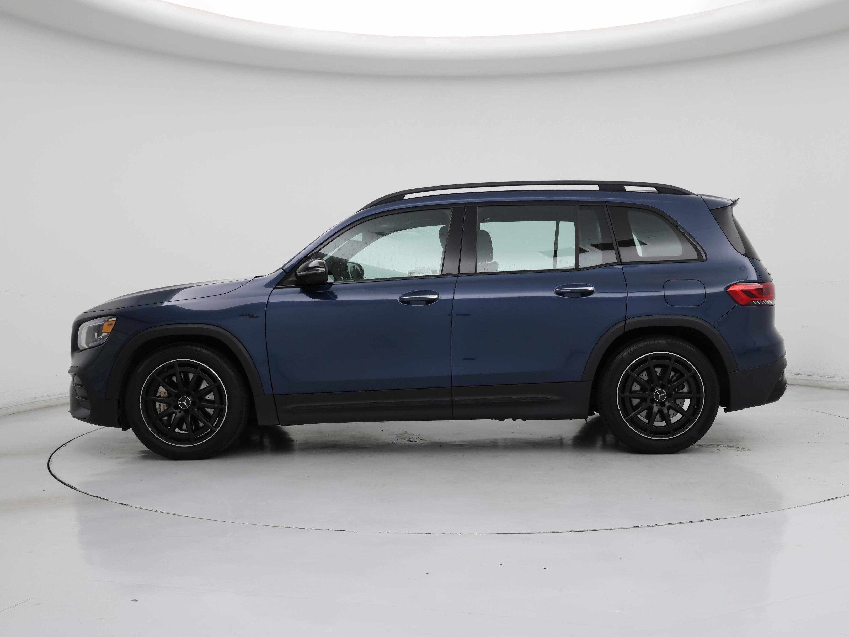 Thumbnail: 2022 Mercedes-Benz GLB - 3